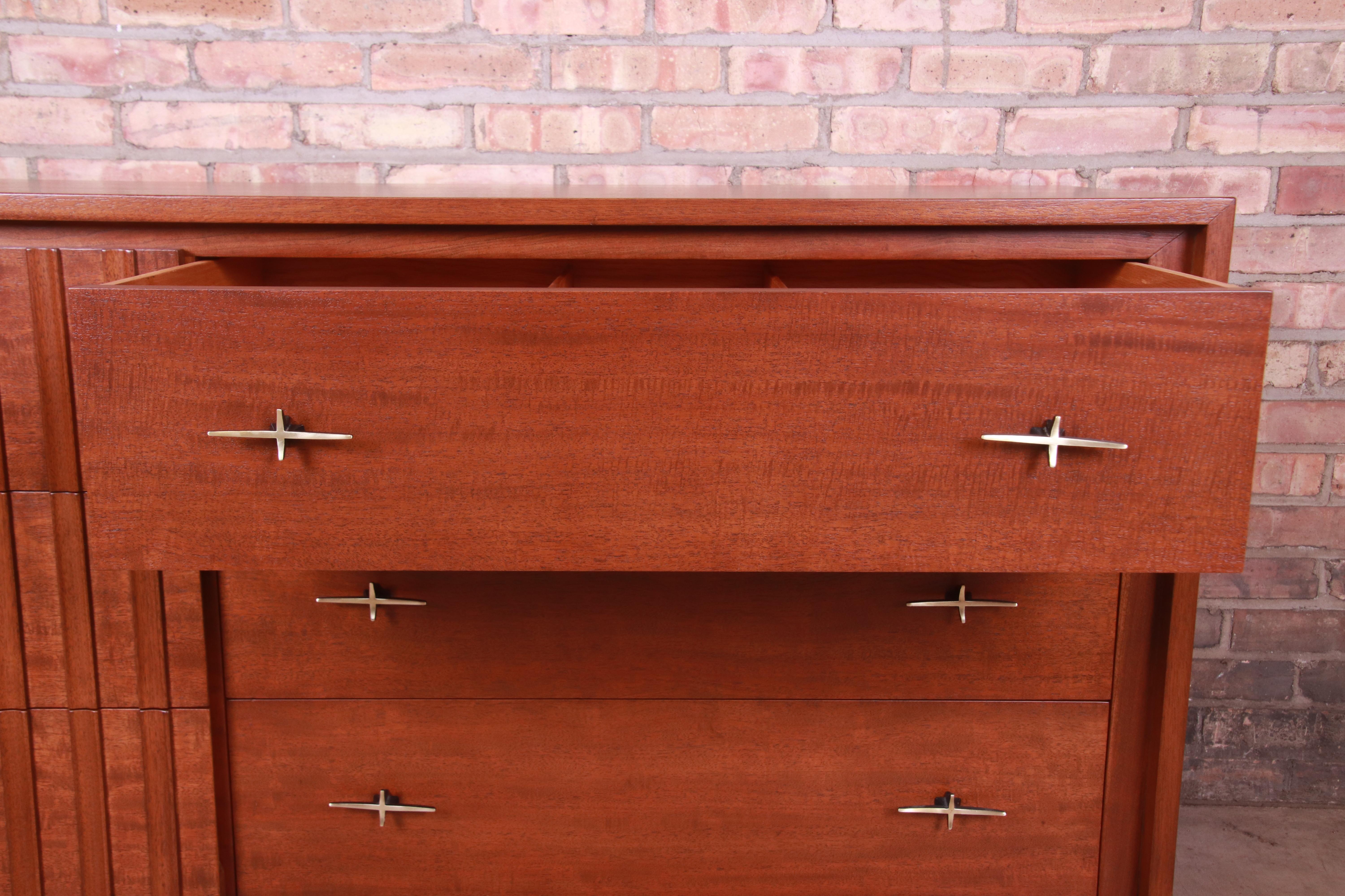 John Widdicomb Mid-Century Modern Mahogany Dresser or Credenza, Newly Refinished For Sale 7