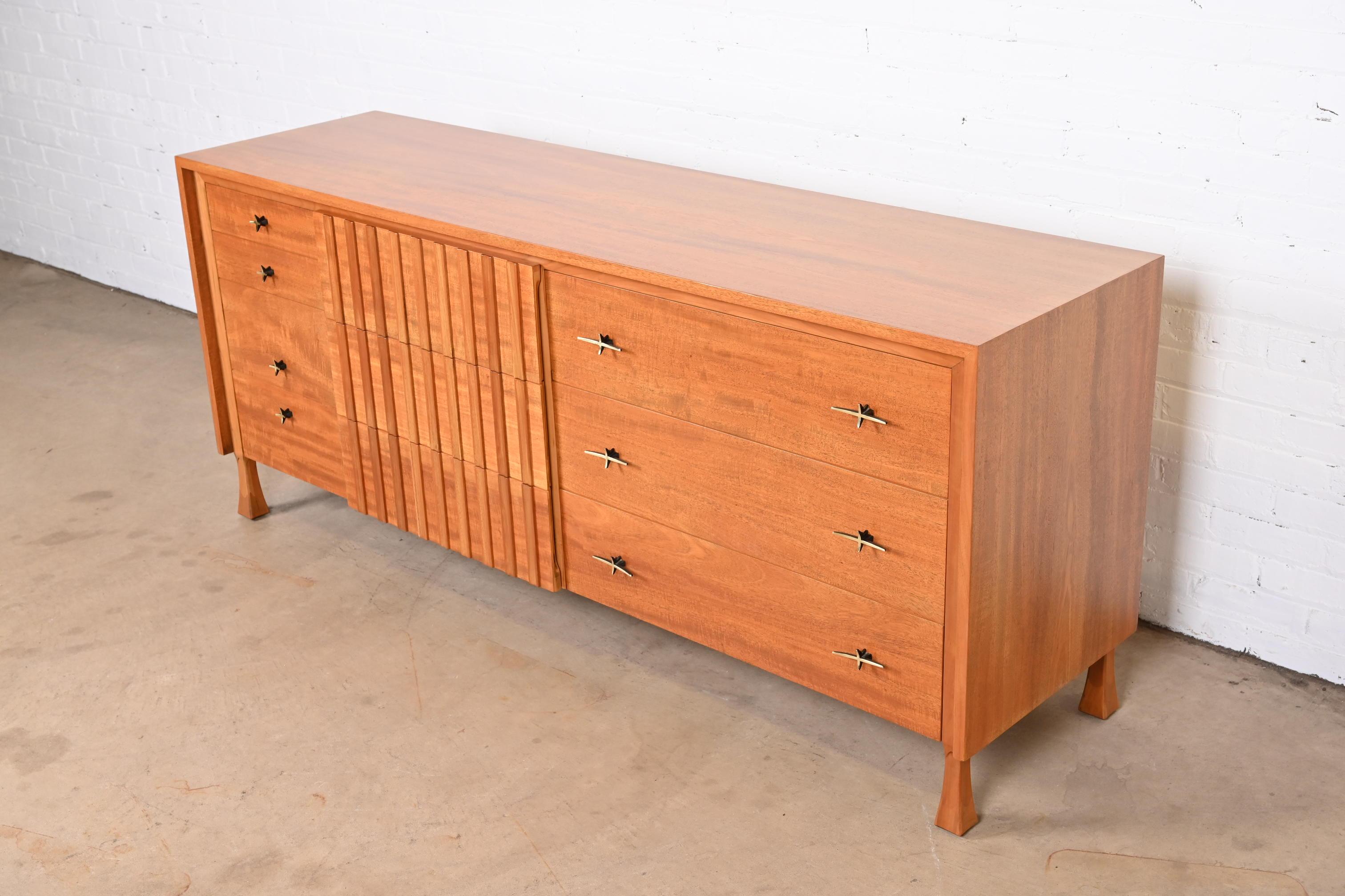 John Widdicomb Mid-Century Modern Mahogany Dresser or Credenza, Newly Refinished In Good Condition In South Bend, IN