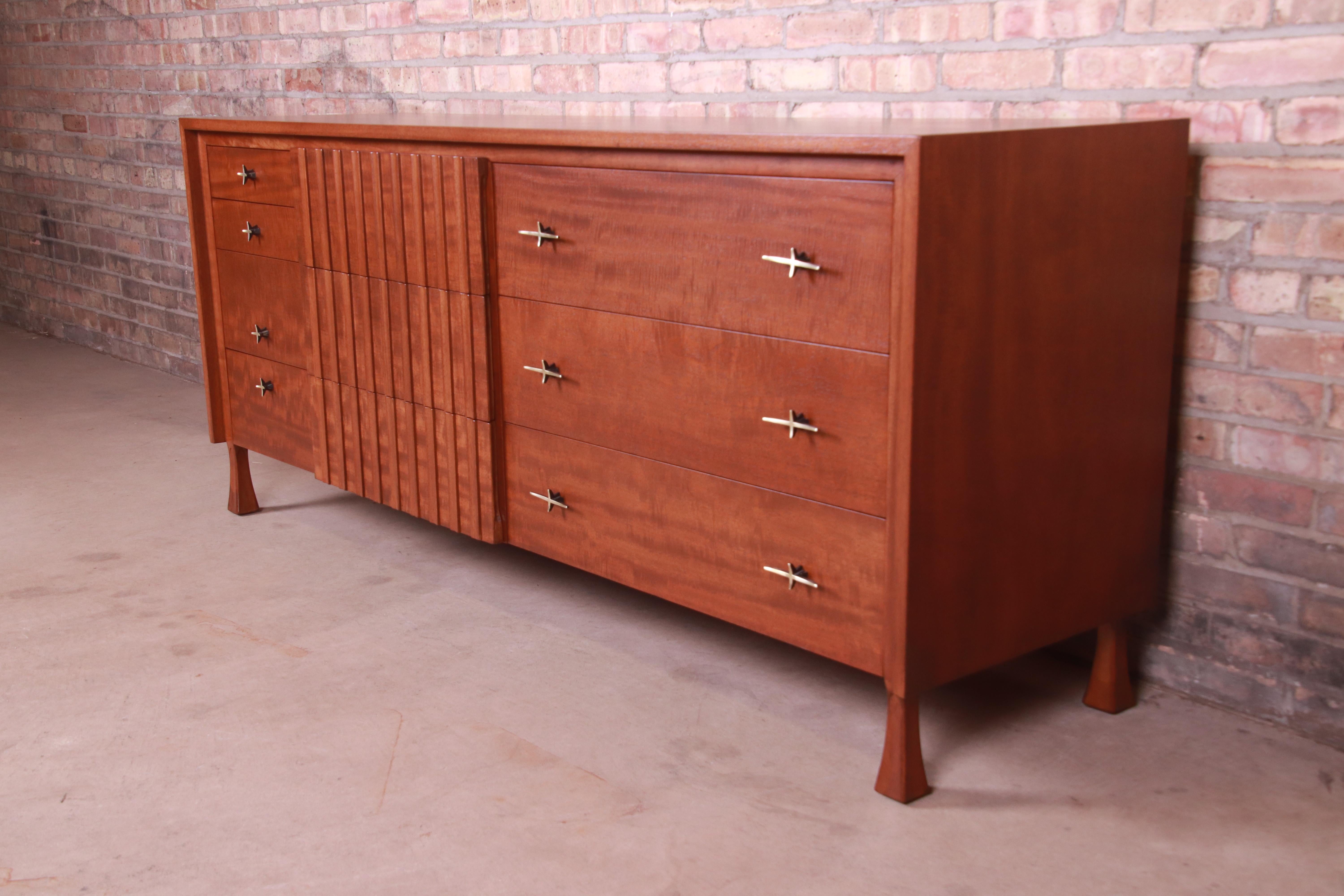 John Widdicomb Mid-Century Modern Mahogany Dresser or Credenza, Newly Refinished In Good Condition For Sale In South Bend, IN