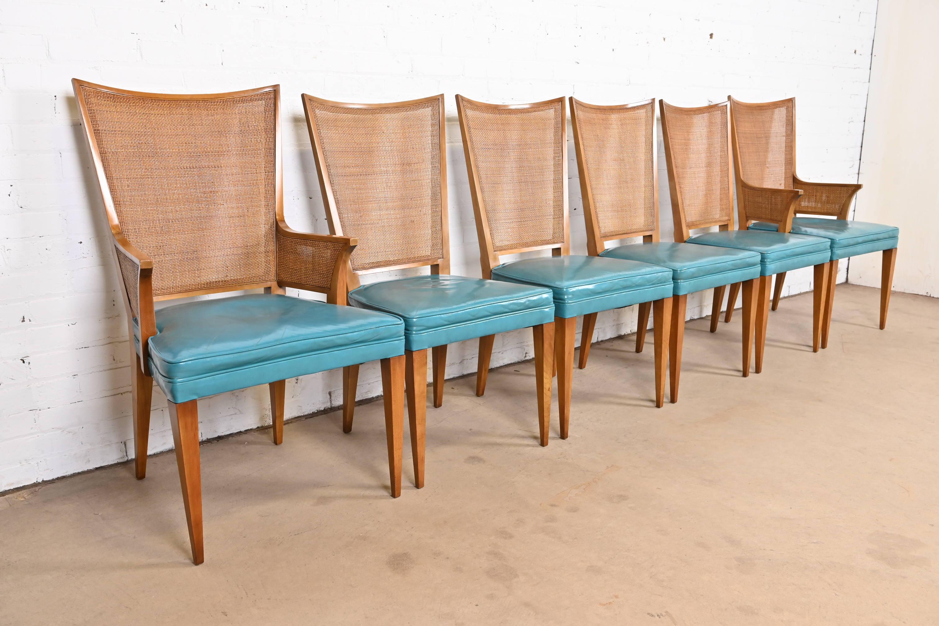 Milieu du XXe siècle John Widdicomb Modernity Mid-Century Walnut and Cane Dining Chairs, Set of Six (chaises de salle à manger en noyer et en rotin) en vente