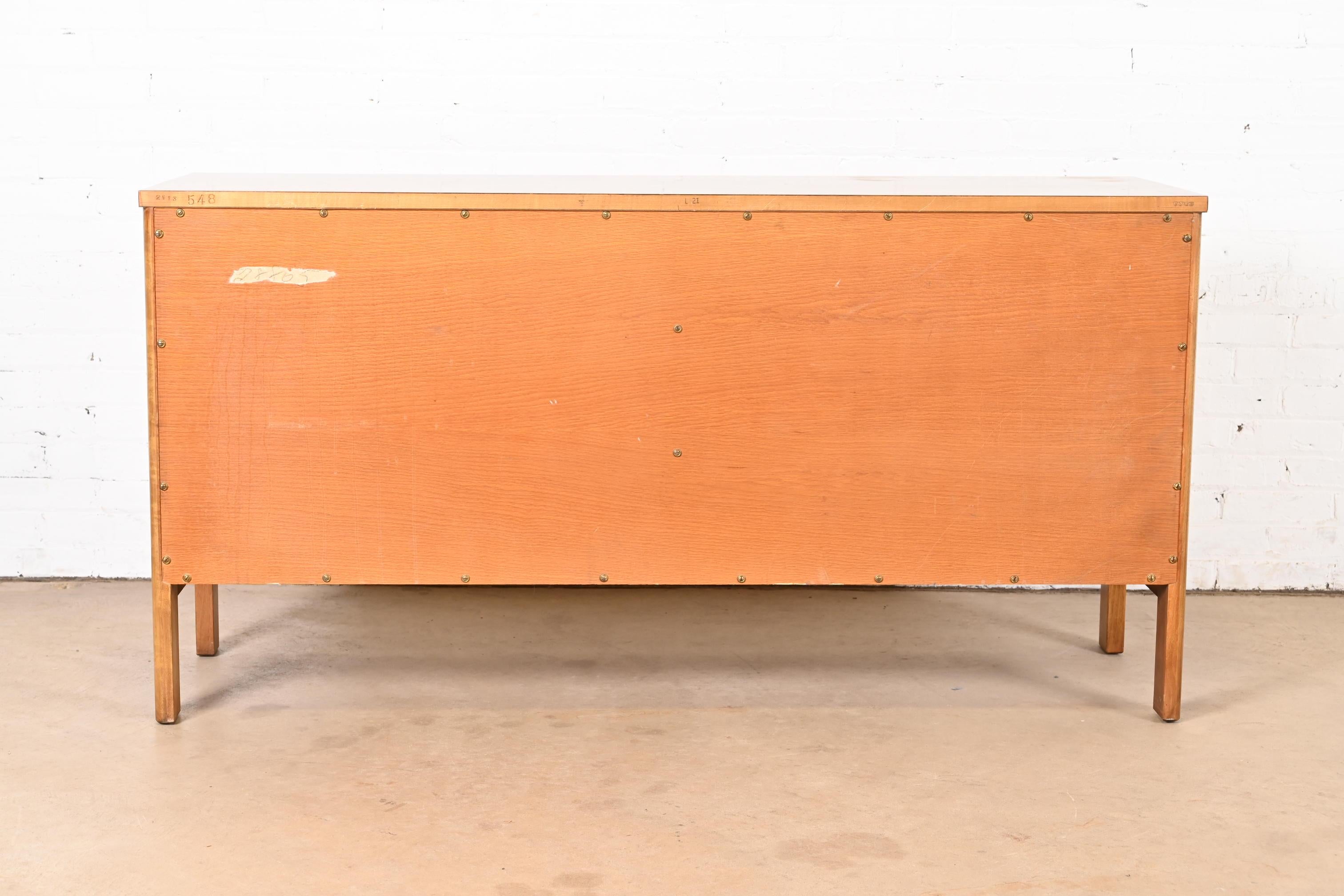 John Widdicomb Mid-Century Modern Walnut and Rosewood Dresser, 1960s For Sale 8