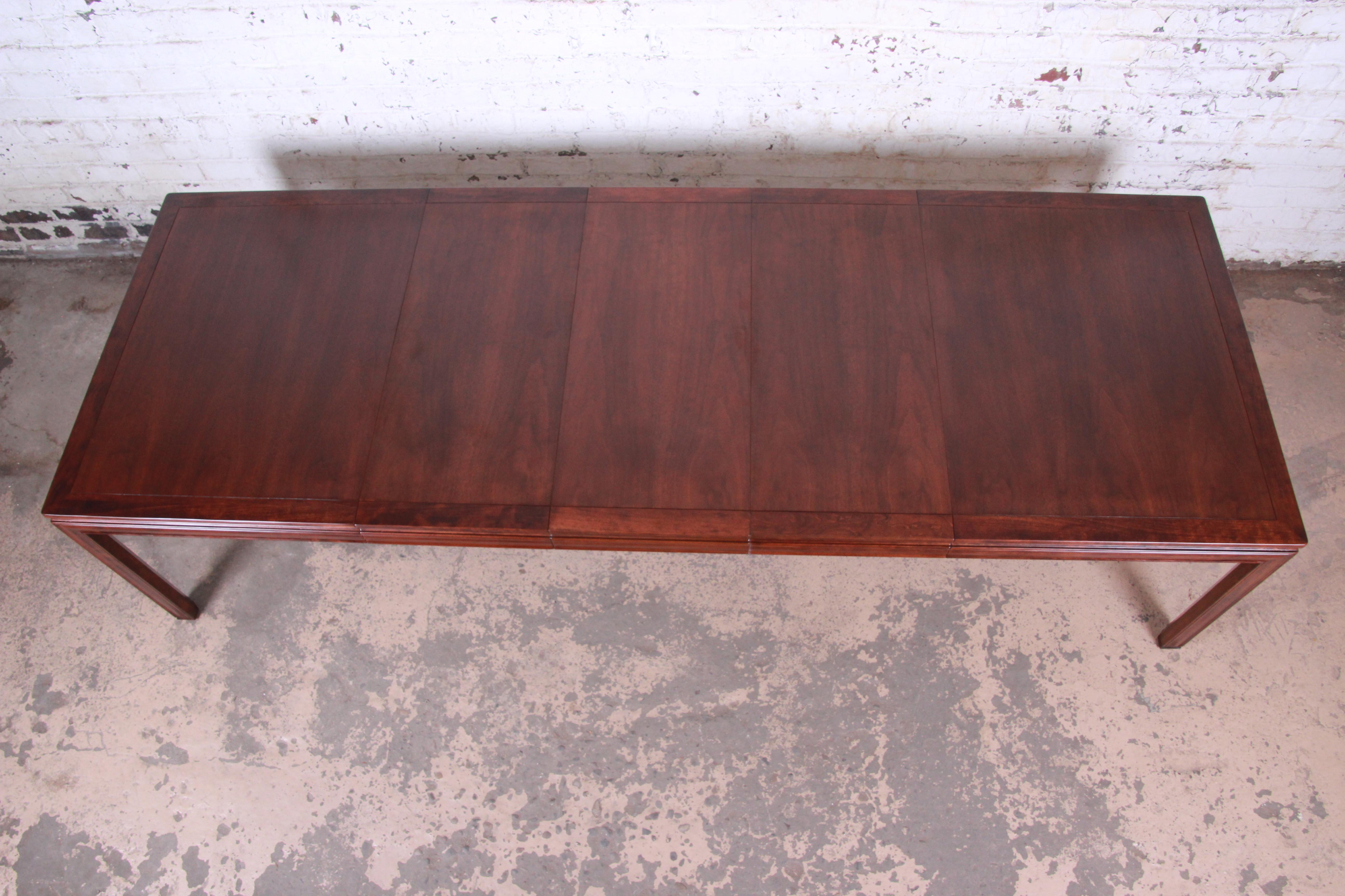 John Widdicomb Mid-Century Modern Walnut Extension Dining Table, Newly Restored In Good Condition In South Bend, IN