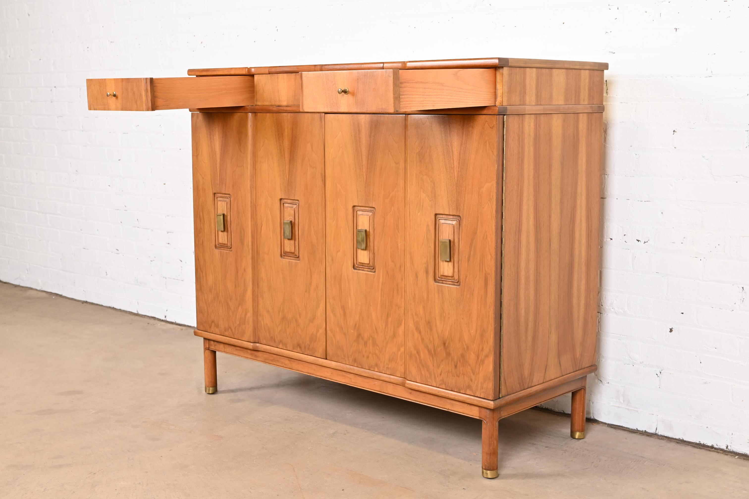 John Widdicomb Mid-Century Modern Walnut Gentleman's Chest with Flip Up Mirror 5