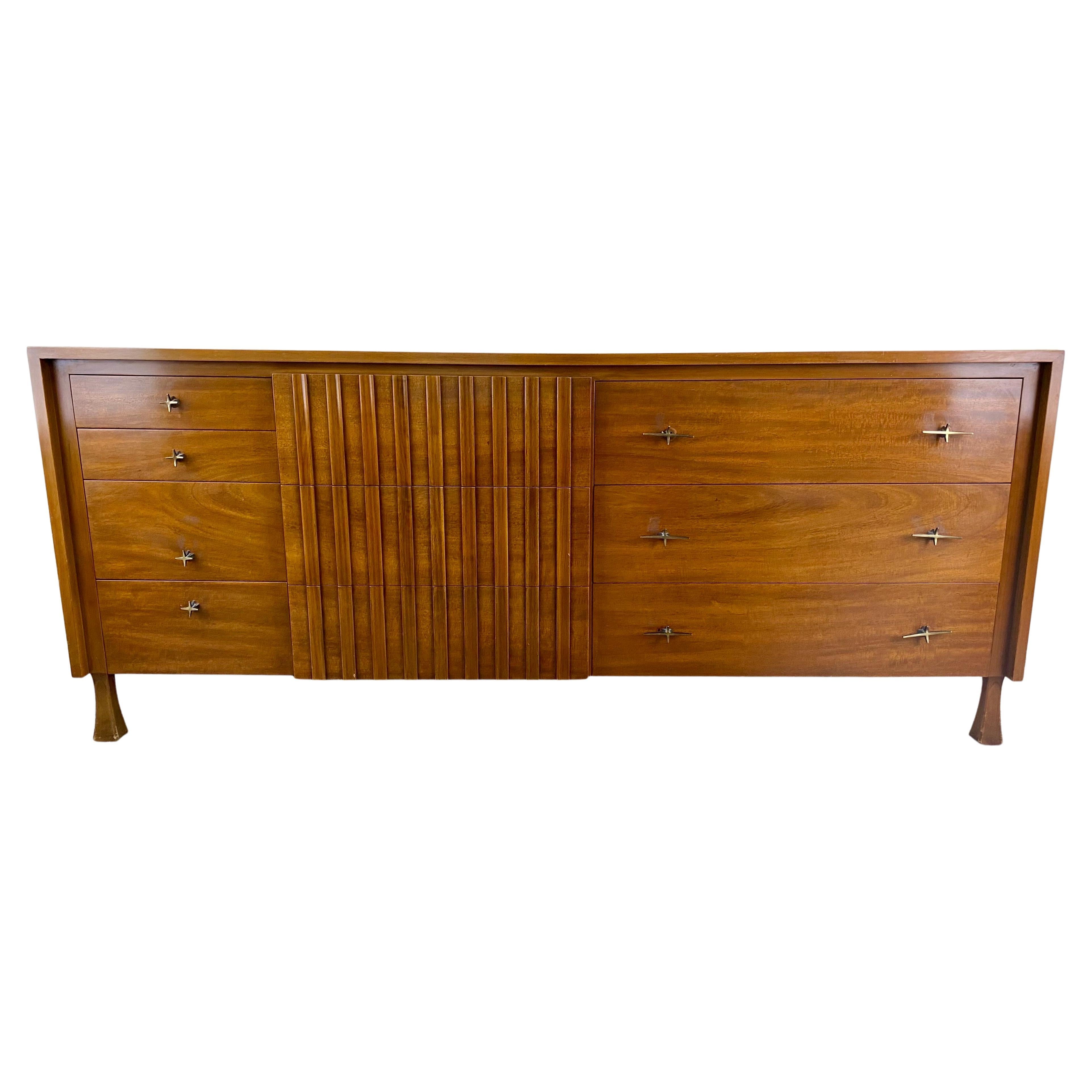 John Widdicomb Mid-Century Modern Walnut Lowboy Dresser or Credenza, Signed  For Sale