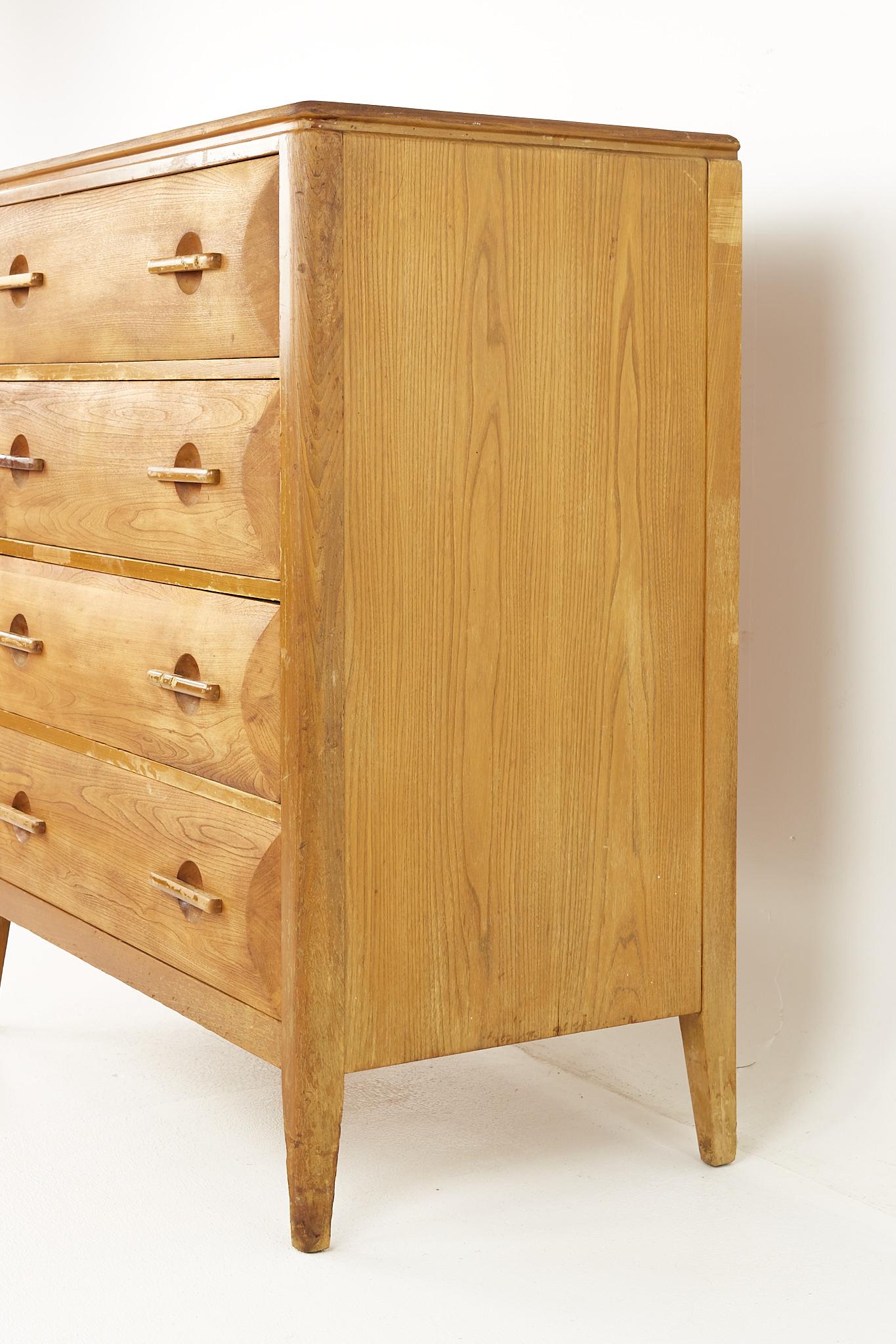 John Widdicomb Mid Century Oak 5 Drawer Highboy Dresser In Good Condition In Countryside, IL