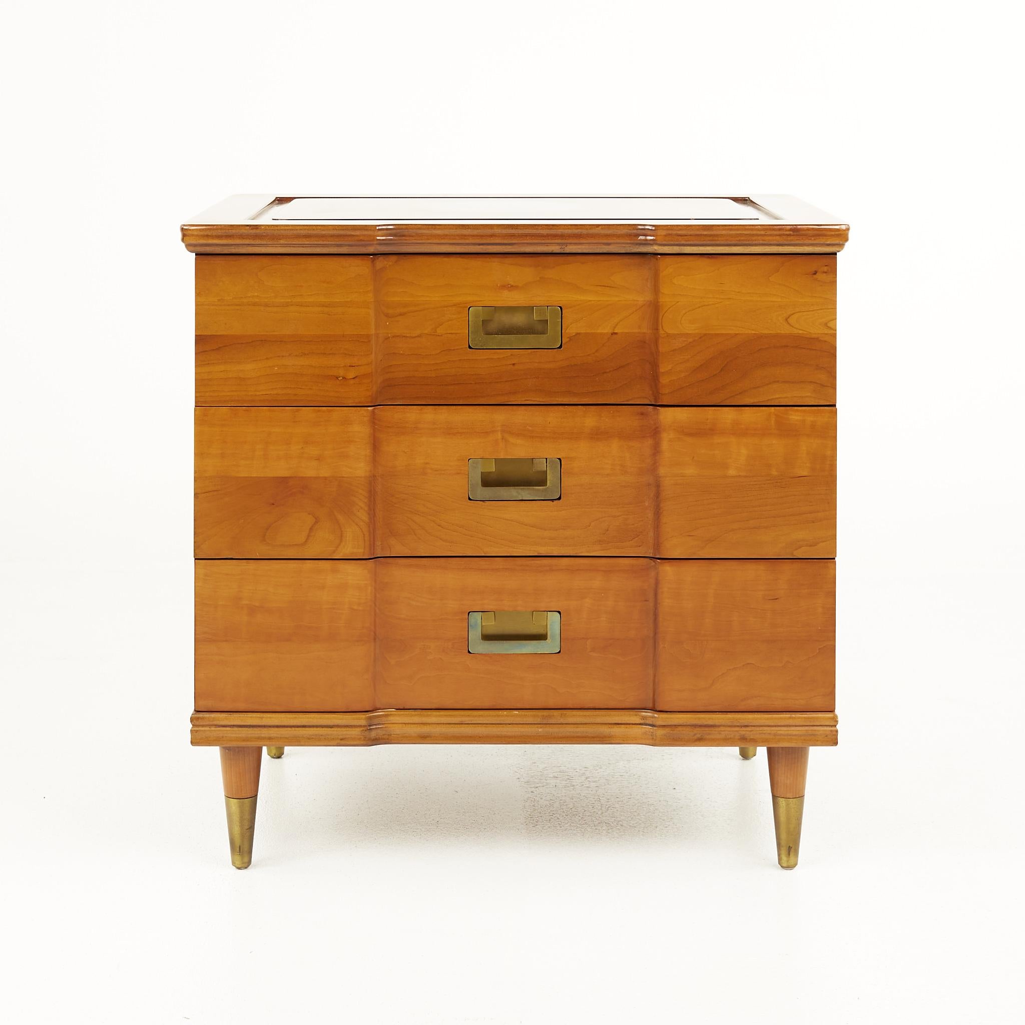 John Widdicomb Mid Century Walnut and Brass Nightstands, a Pair In Good Condition In Countryside, IL