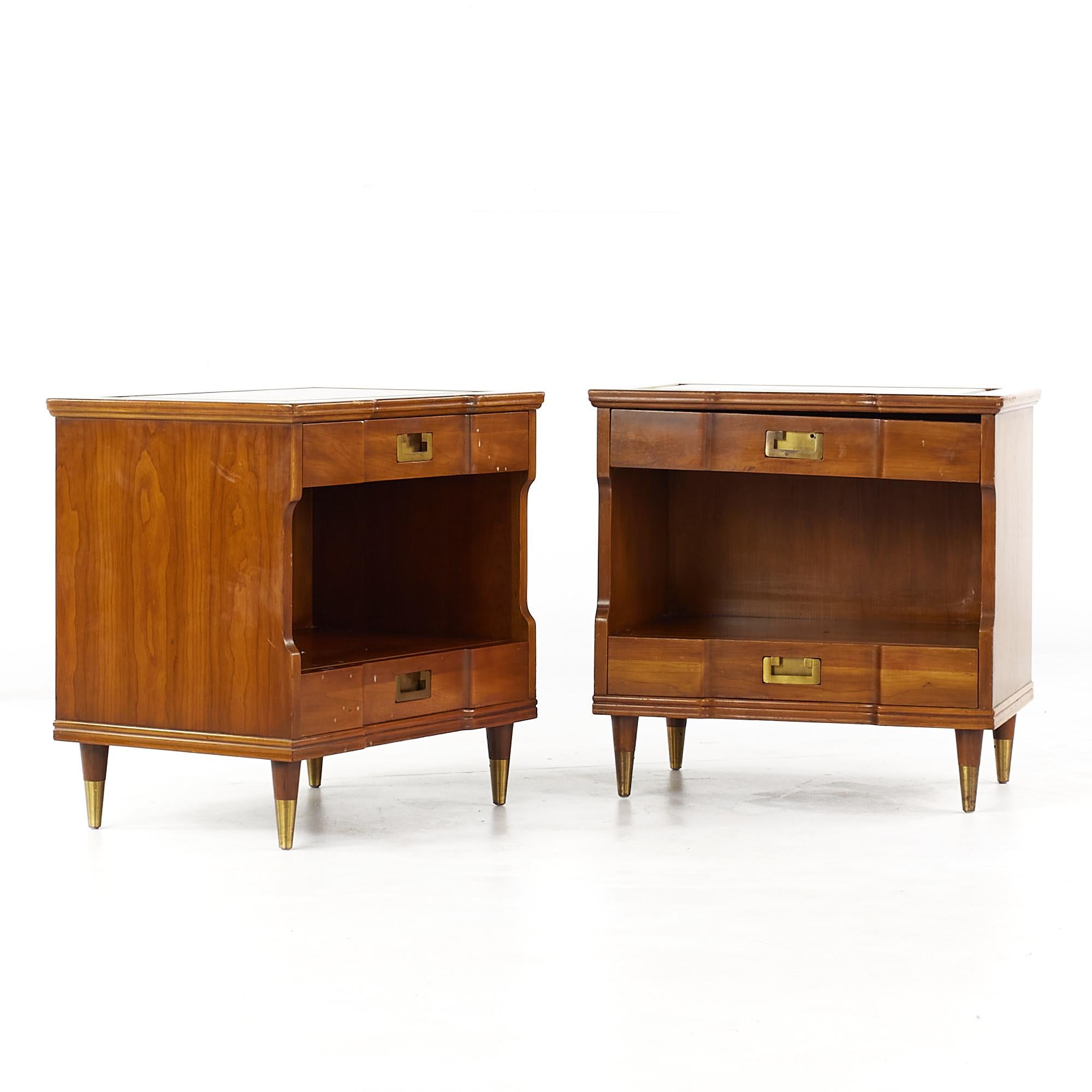 John Widdicomb Mid Century walnut and brass nightstands - pair

Each nightstand measures: 25 wide x 18 deep x 24.5 inches high

All pieces of furniture can be had in what we call restored vintage condition. That means the piece is restored upon