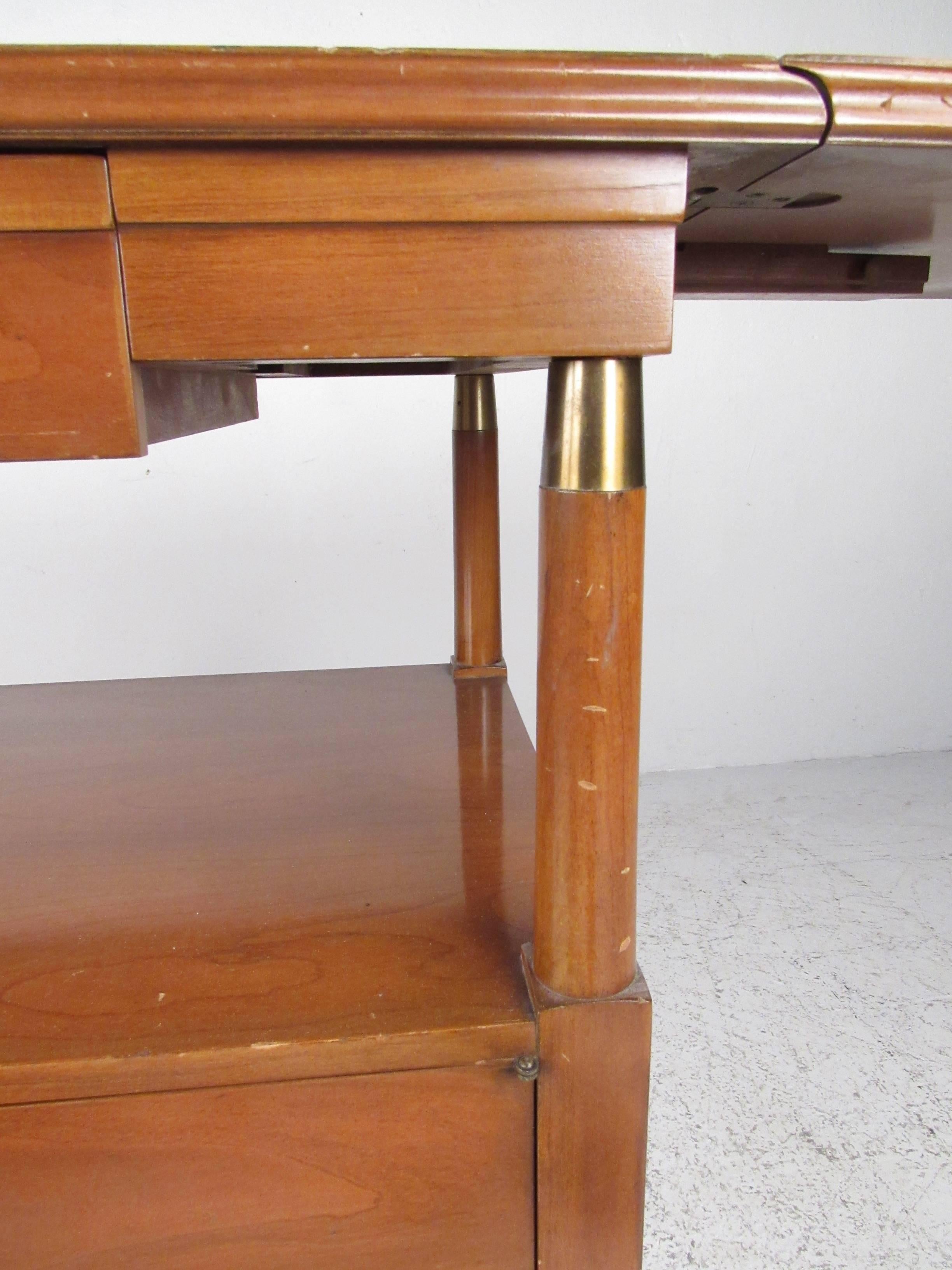 John Widdicomb Midcentury Walnut Bar Cart In Fair Condition In Brooklyn, NY