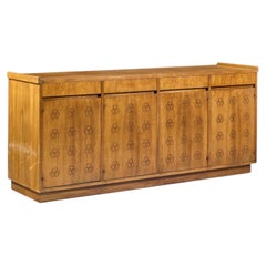 Credenza "Clover" in noce di John Widdicomb, stile Mid-Century
