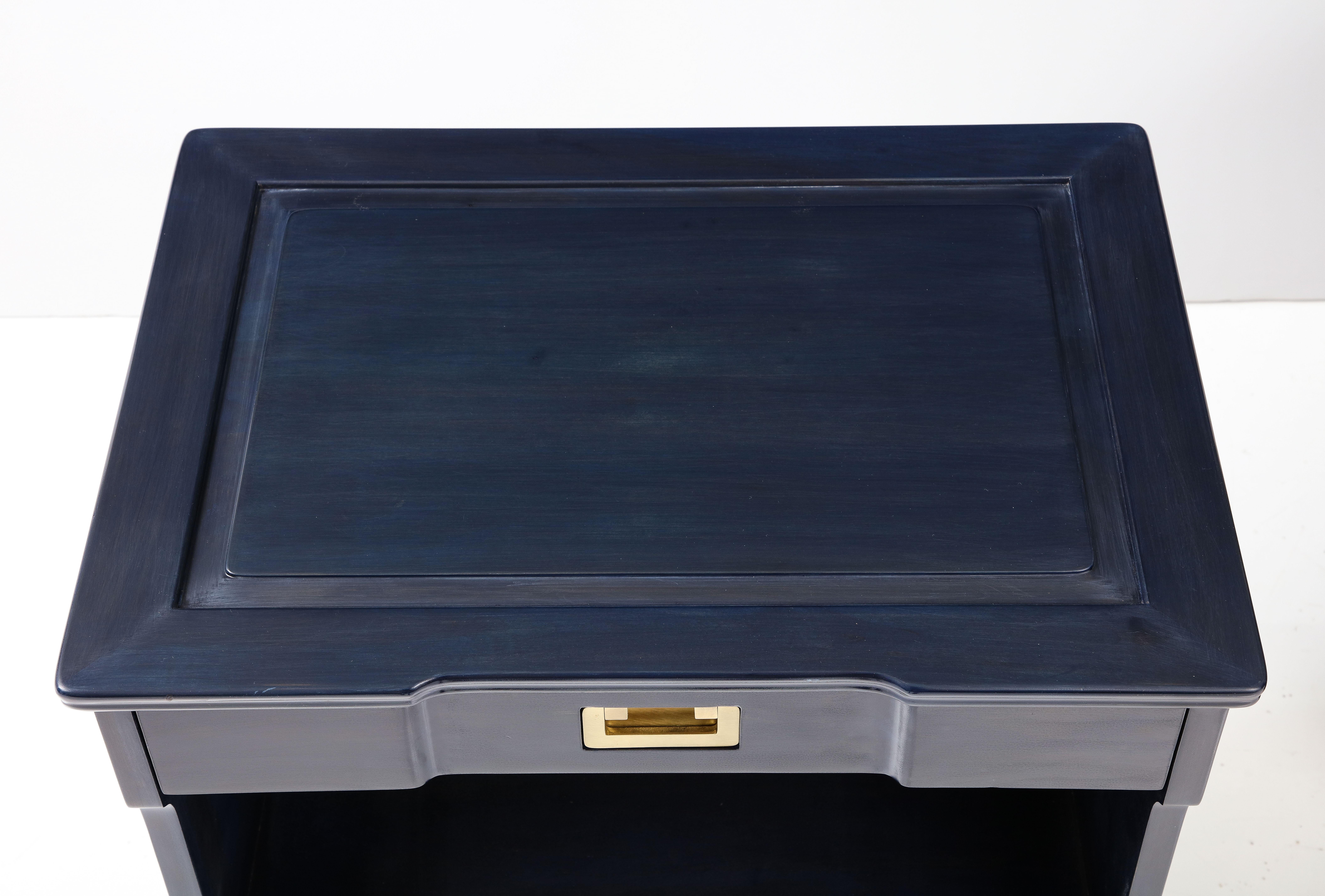 John Widdicomb Midnight Blue Stained Nightstands In Excellent Condition For Sale In New York, NY