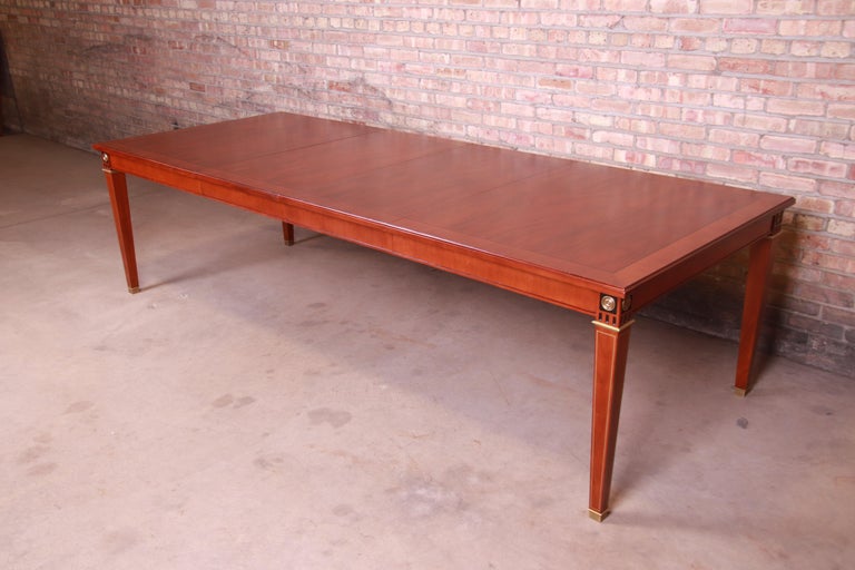 American John Widdicomb Neoclassical Mahogany Extension Dining Table For Sale