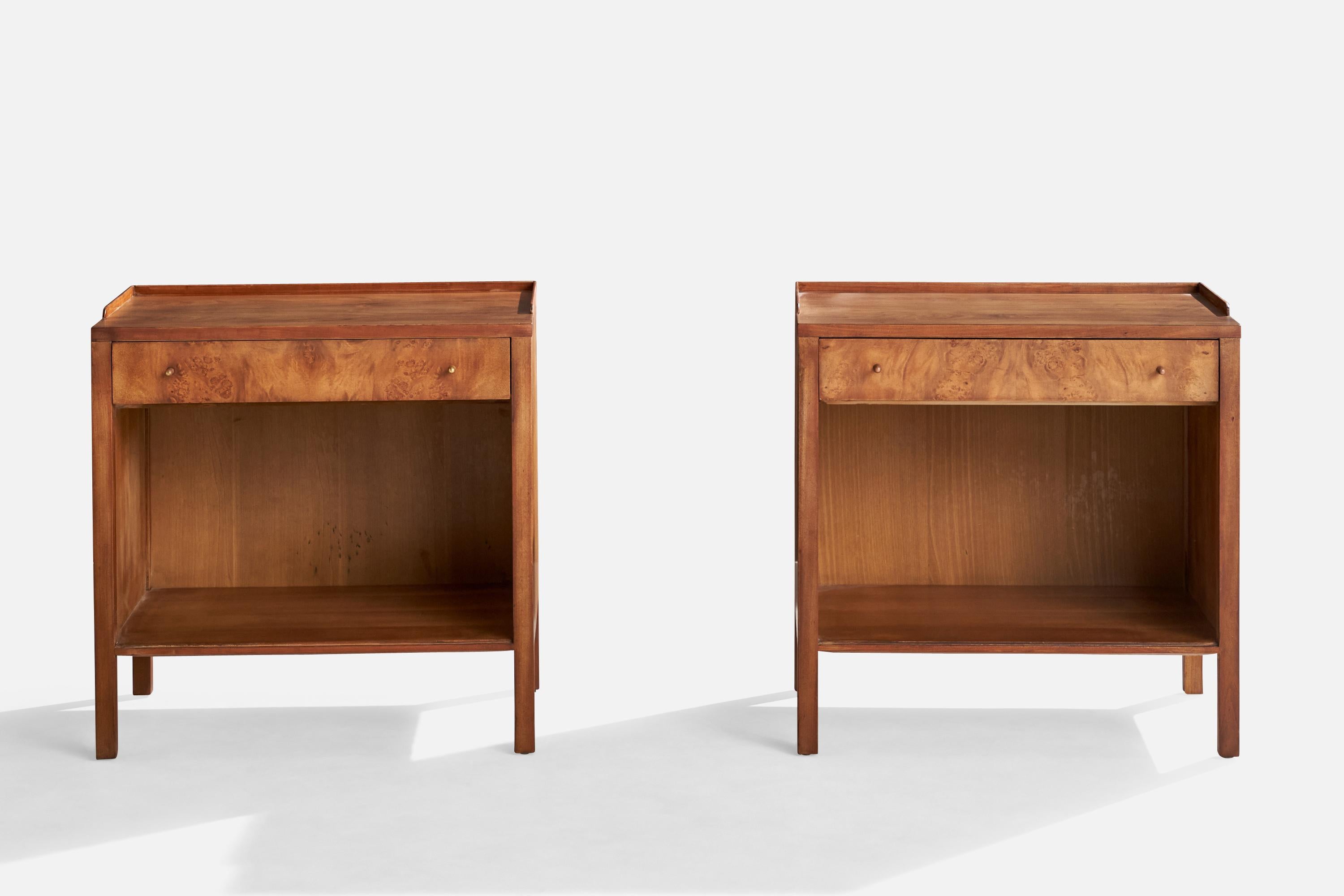 Mid-Century Modern John Widdicomb, Nightstands, Walnut, Burl, Brass, USA, 1950s