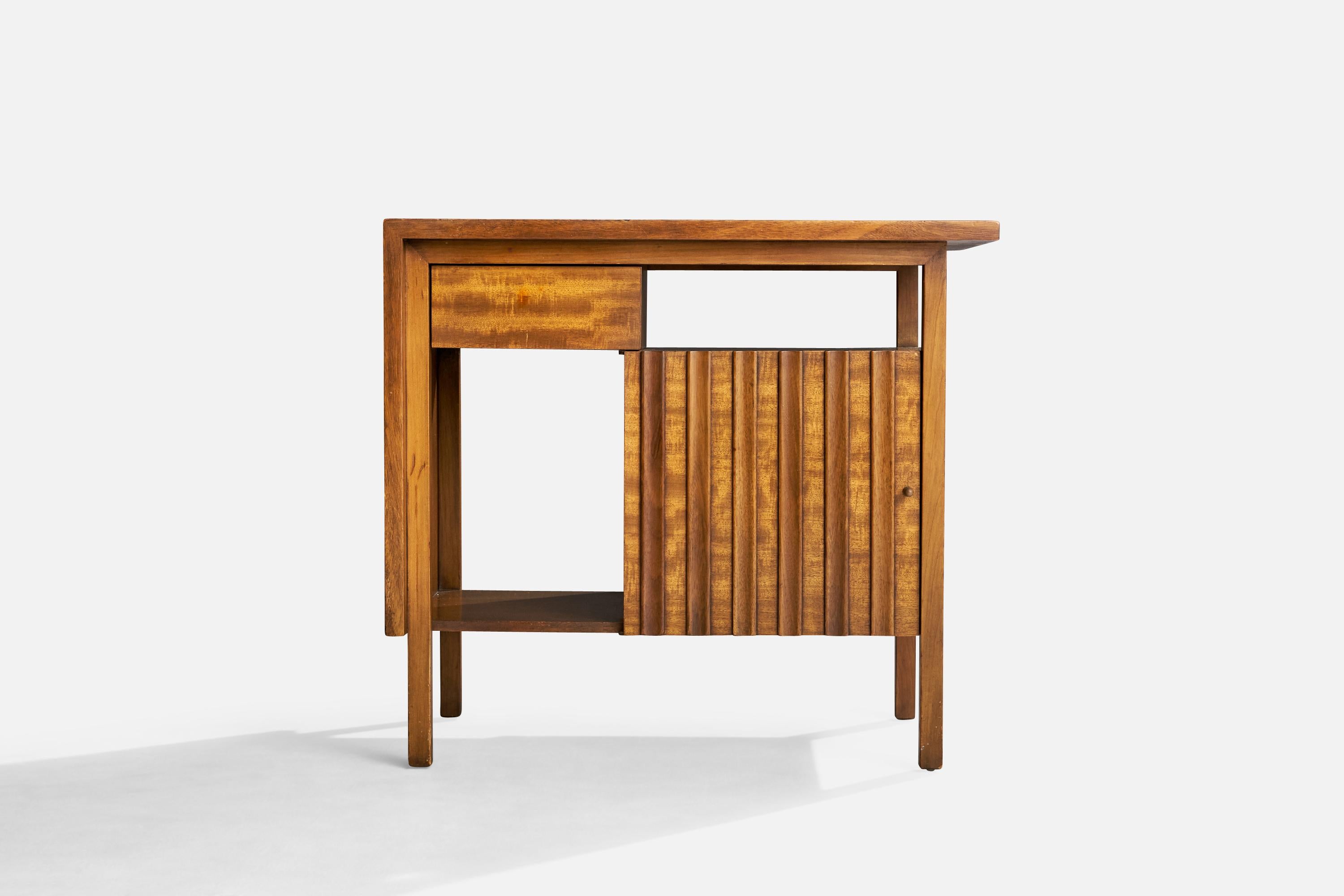 John Widdicomb, Nightstands, Walnut, USA, 1950s 7