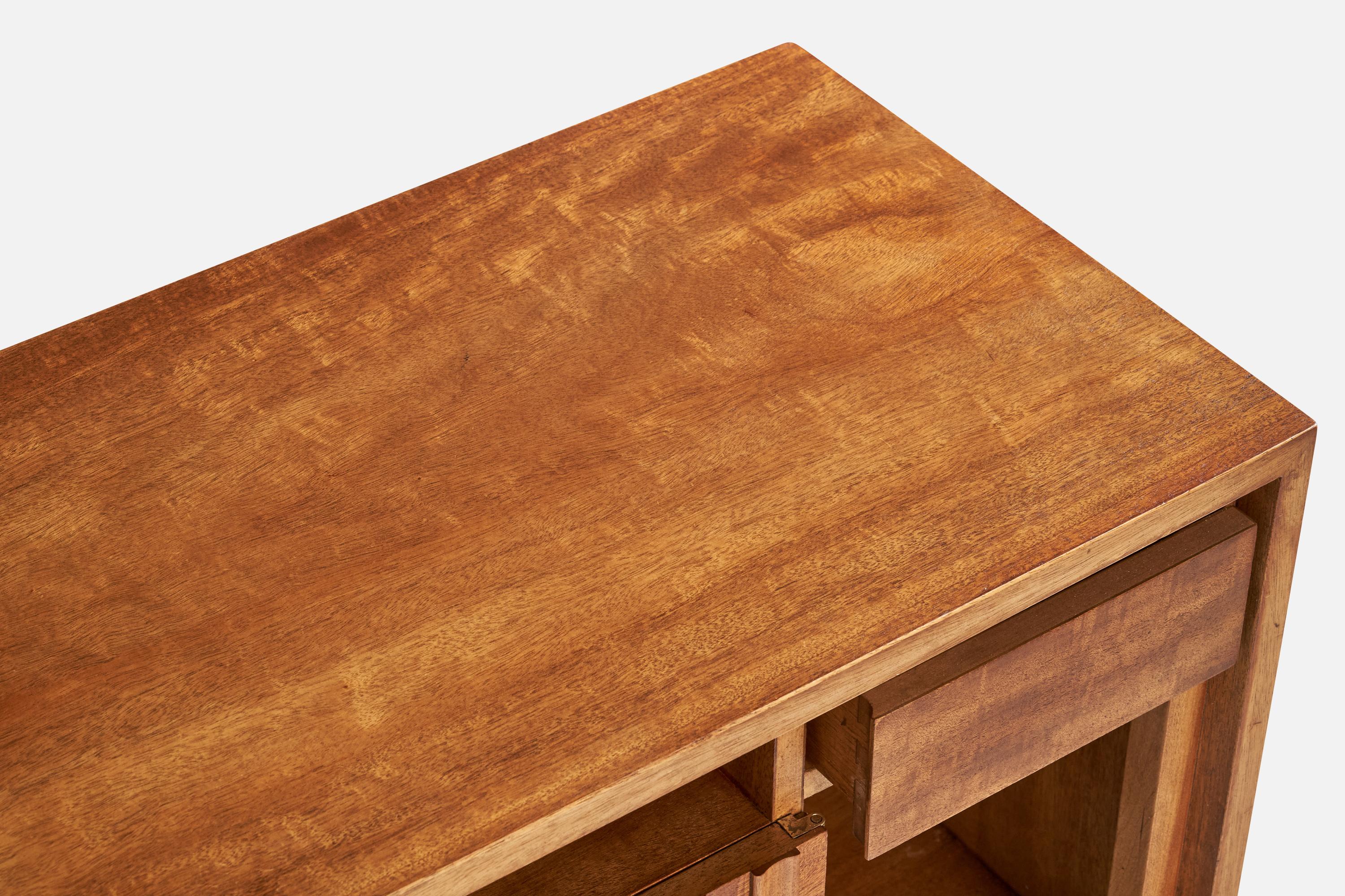 John Widdicomb, Nightstands, Walnut, USA, 1950s 1