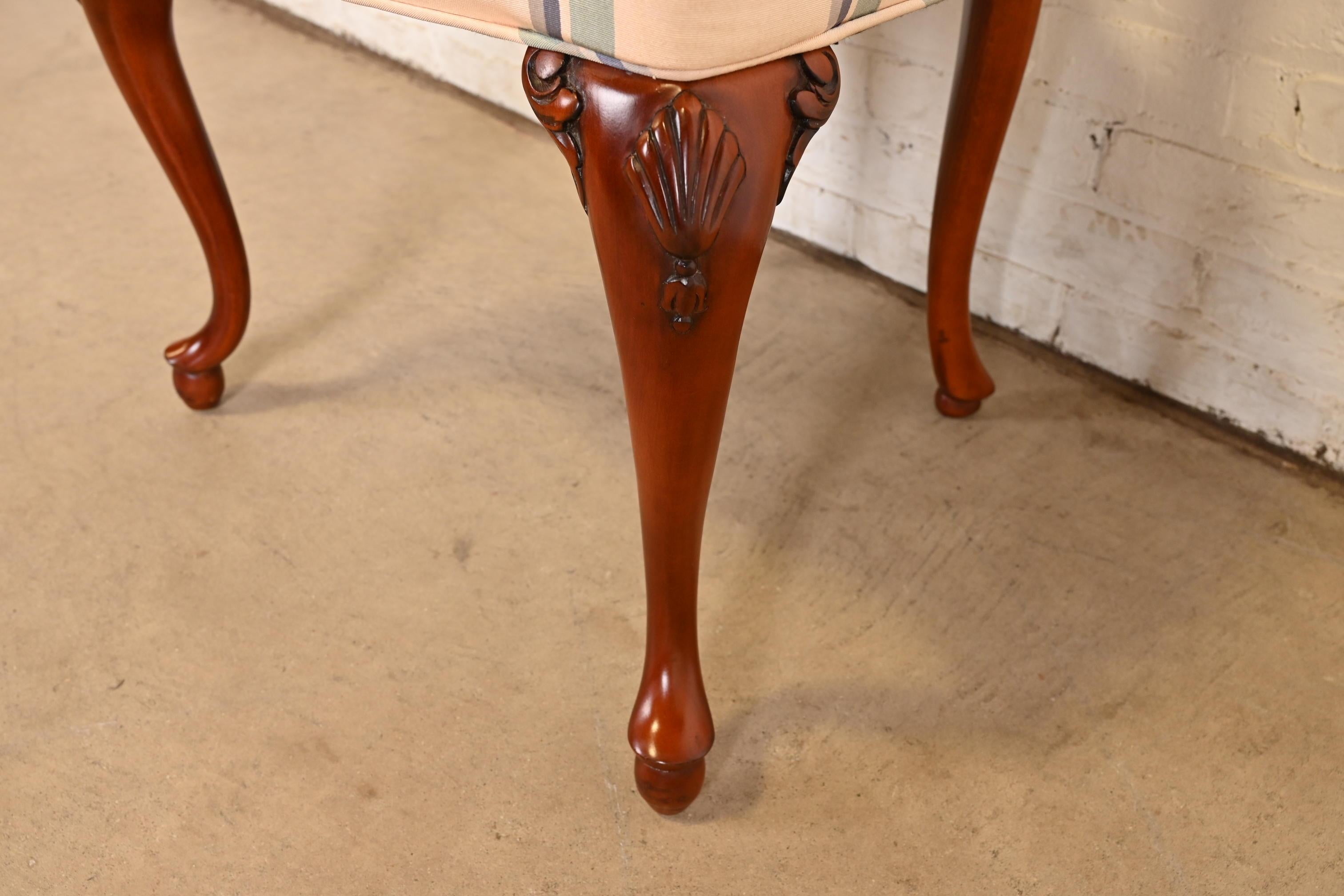 John Widdicomb Chaises de salle à manger en acajou Queen Anne, ensemble de six chaises en vente 3