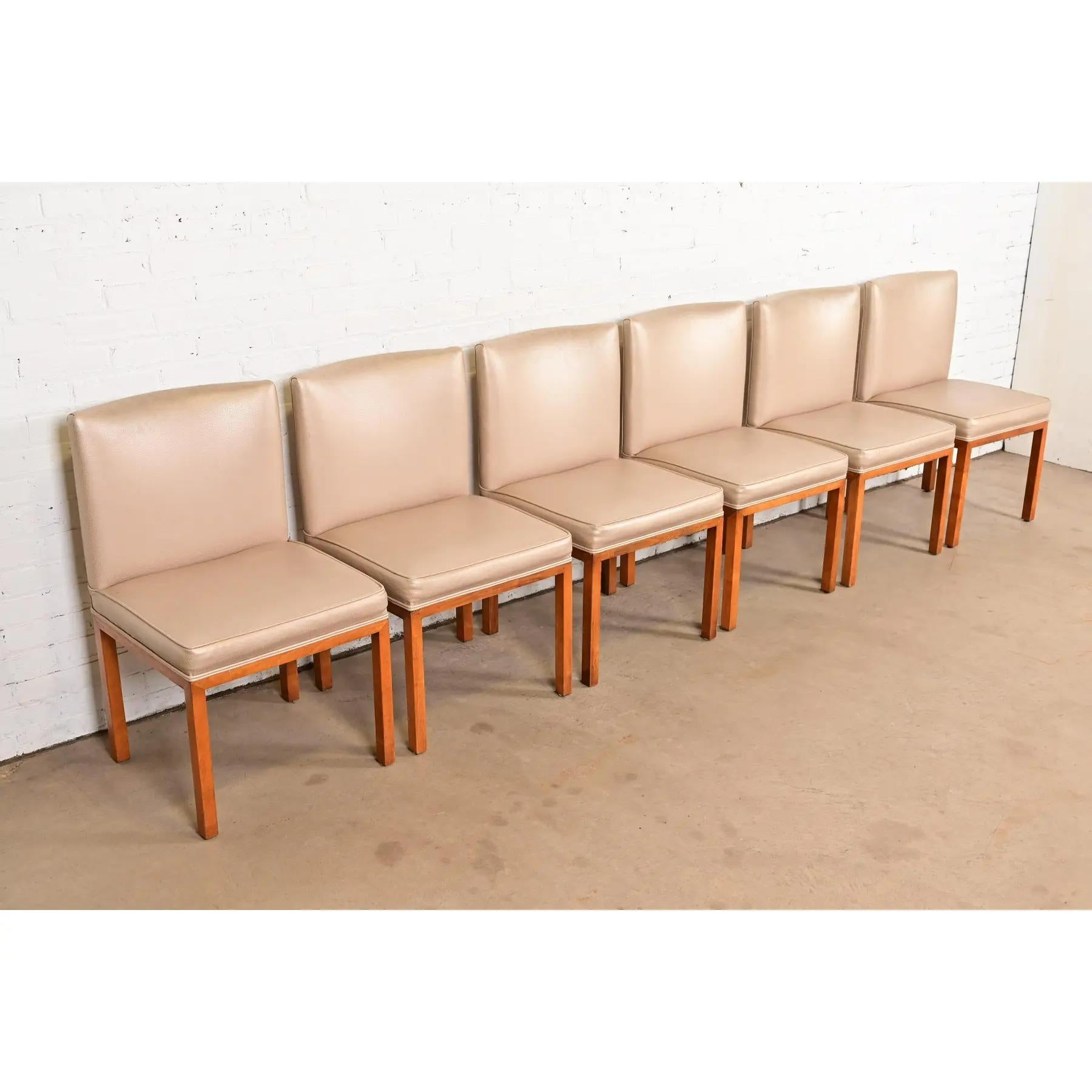 John Widdicomb Style Modern Parsons Leder Esszimmerstühle, Satz von sechs im Zustand „Gut“ im Angebot in South Bend, IN