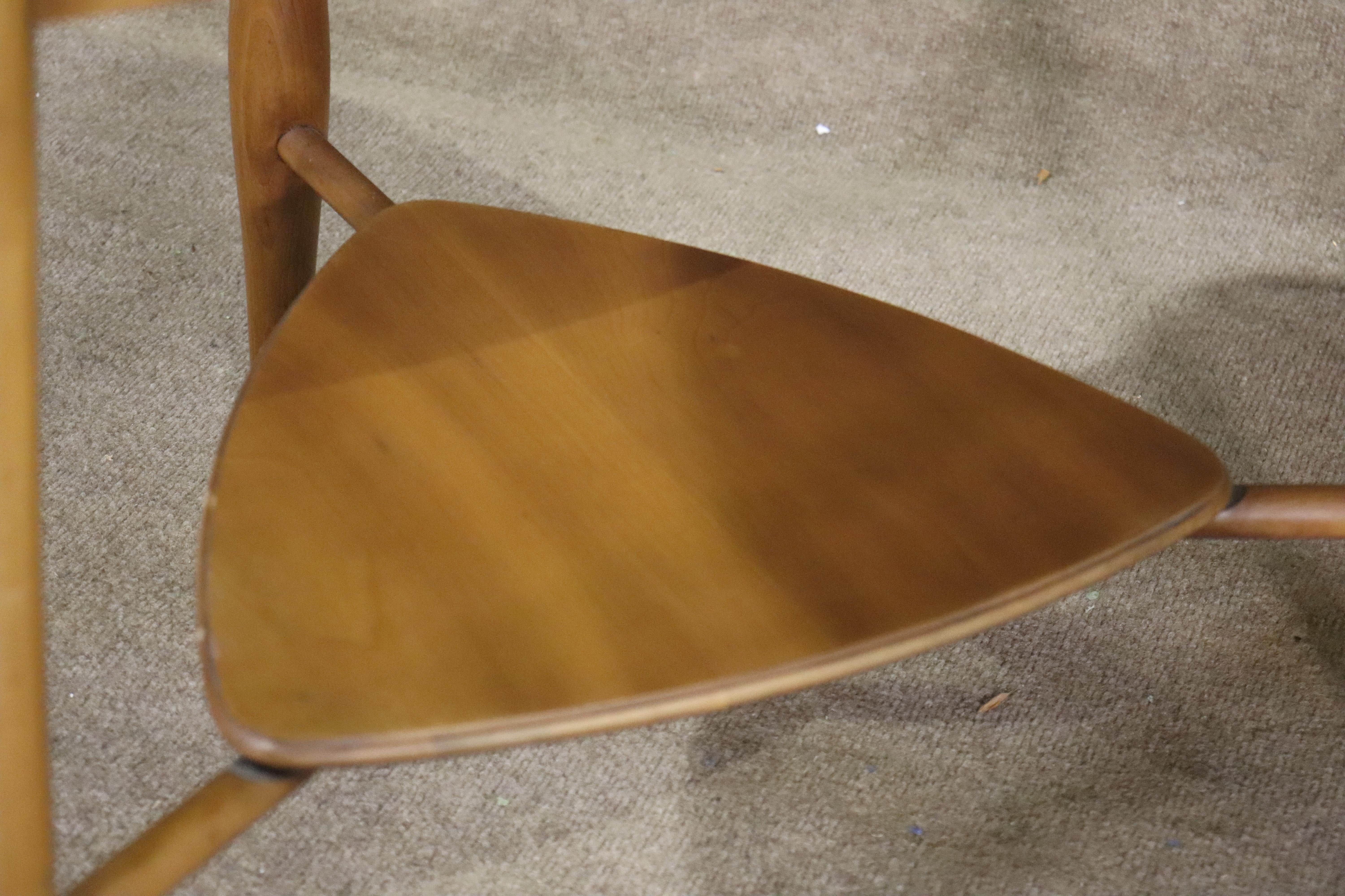 John Widdicomb Triangle Table In Good Condition For Sale In Brooklyn, NY