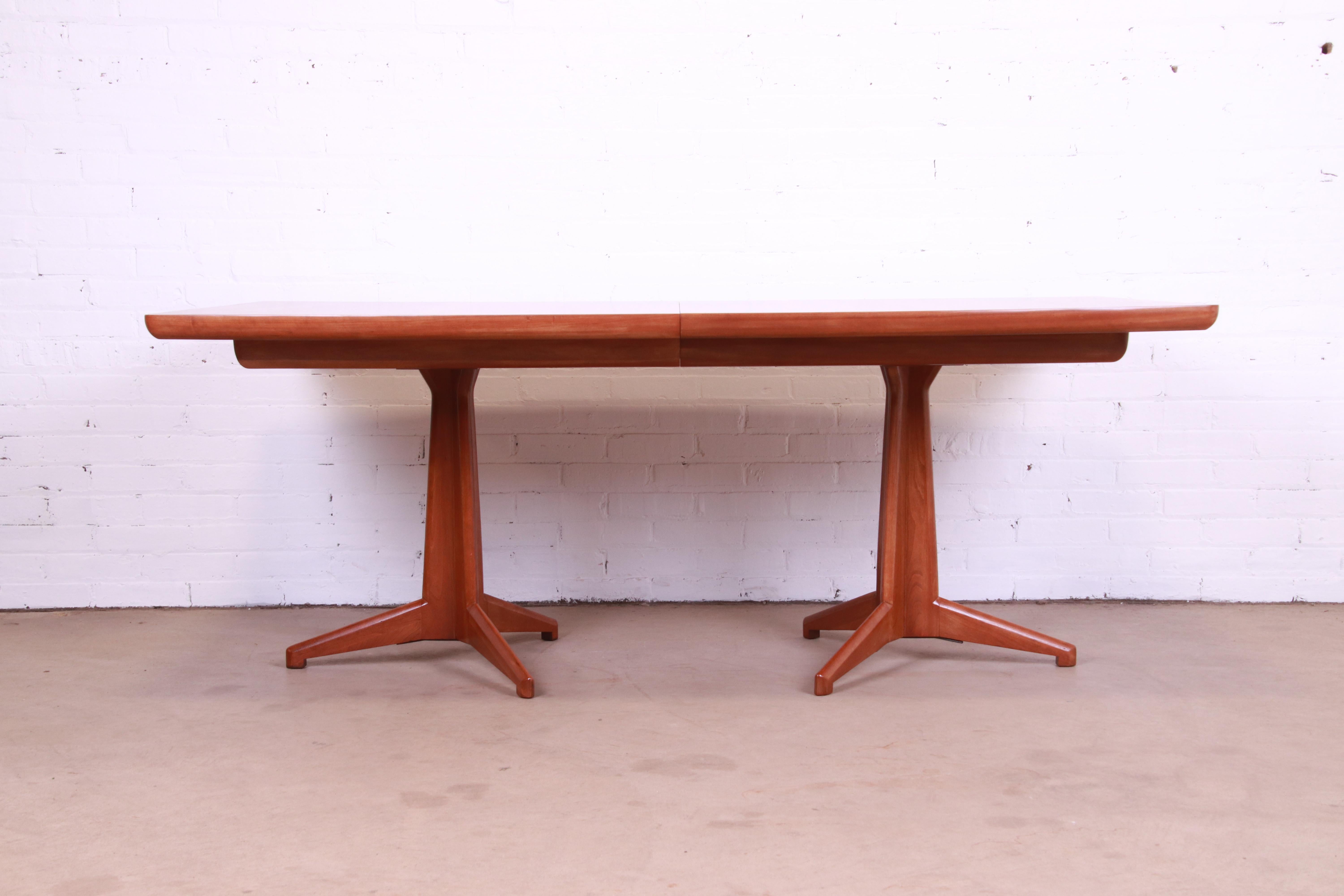 John Widdicomb Walnut Double Pedestal Extension Dining Table, Newly Refinished For Sale 7