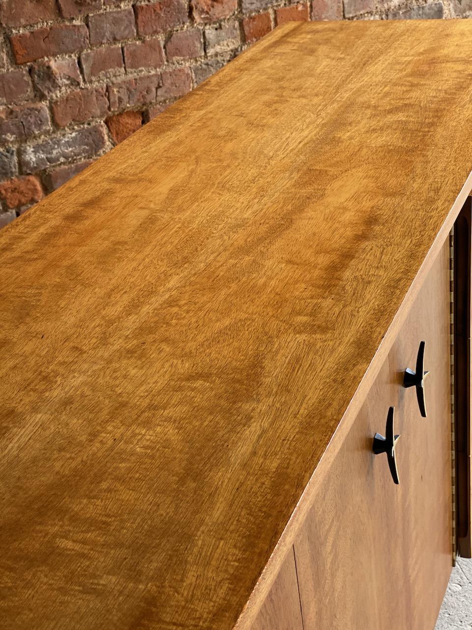 Mid-Century Modern John Widdicomb Walnut Sideboard Credenza Brutalist, USA, 1960