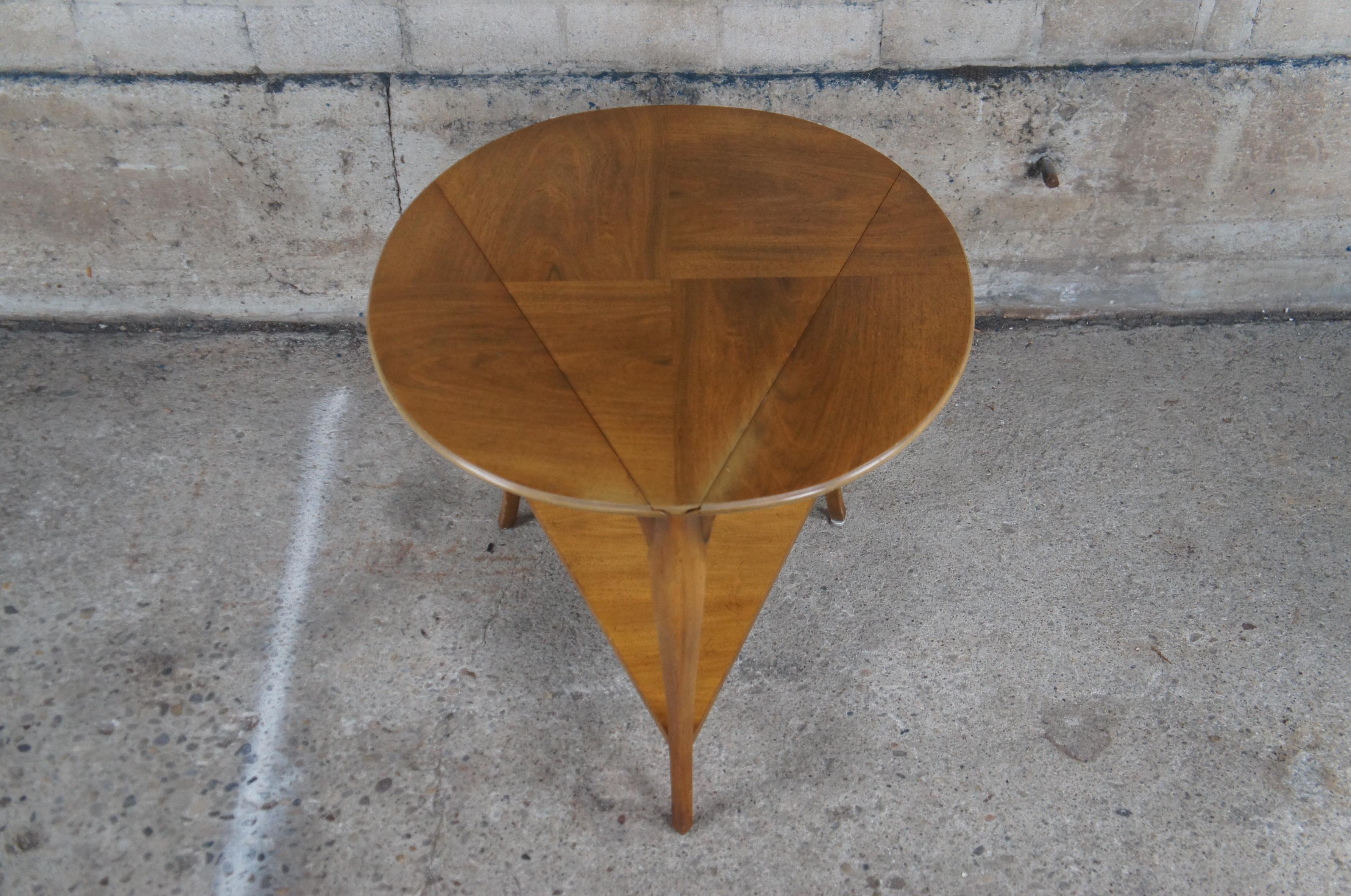John Widdicomb Walnut Triangular Tiered Drop Leaf Handkerchief Accent Table  In Good Condition For Sale In Dayton, OH