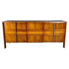 John Widdicomb Wonderfully Grained Nine Drawer Dresser/Credenza Mid Century