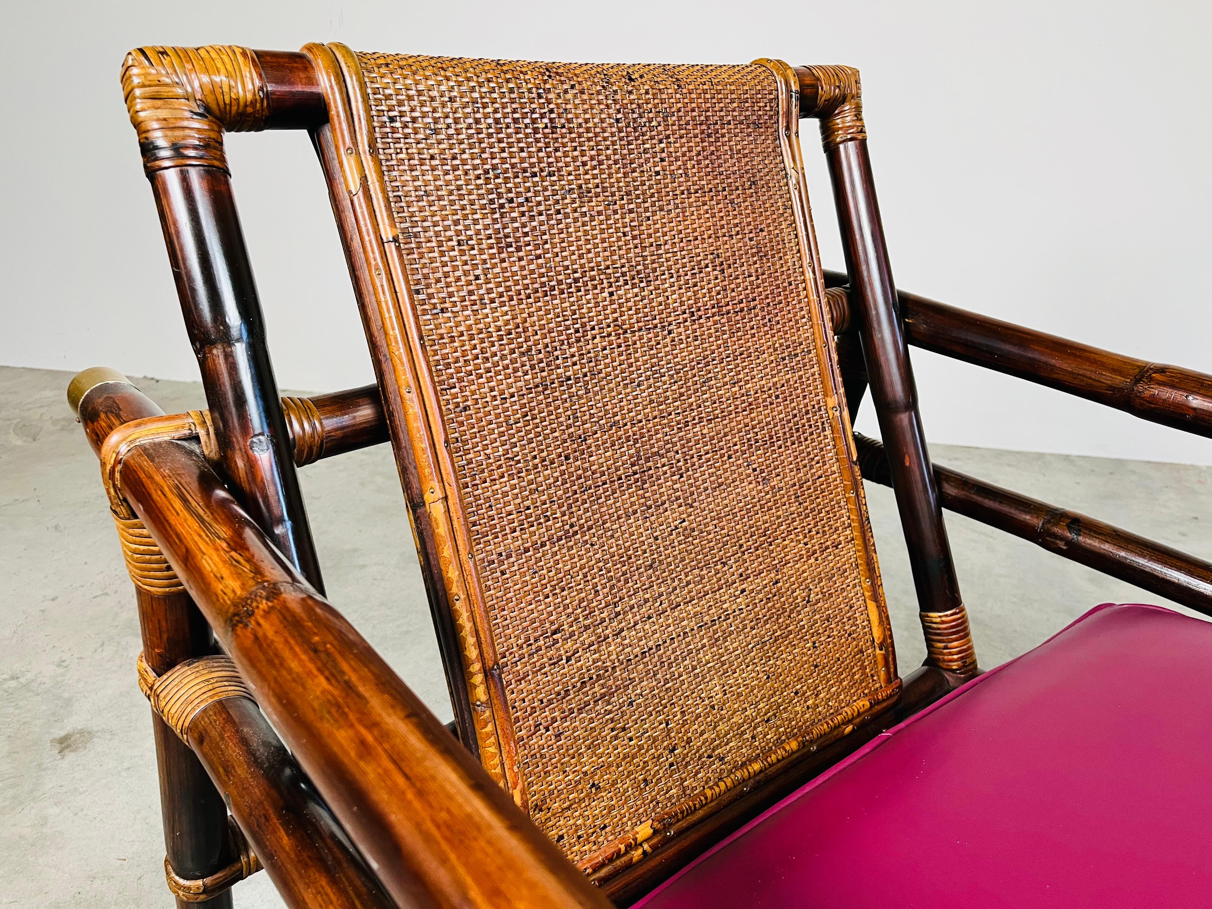 John Wisner Ficks Reed Pagode Bambus Rattan Loungesessel mit Ottomane Set (20. Jahrhundert) im Angebot