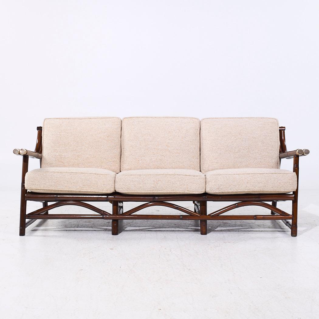 John Wisner para Ficks Reed Sofá de bambú de mediados de siglo

Este sofá mide 72,5 de ancho x 34 de fondo x 28,5 pulgadas de alto, con una altura del asiento de 16,5 y una altura de los brazos de 21,75 pulgadas

Todos los muebles pueden adquirirse