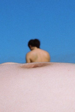 Persone sulla spiaggia 7 - John Yuyi, Nudo, Figura umana, Fotografia, Astratto