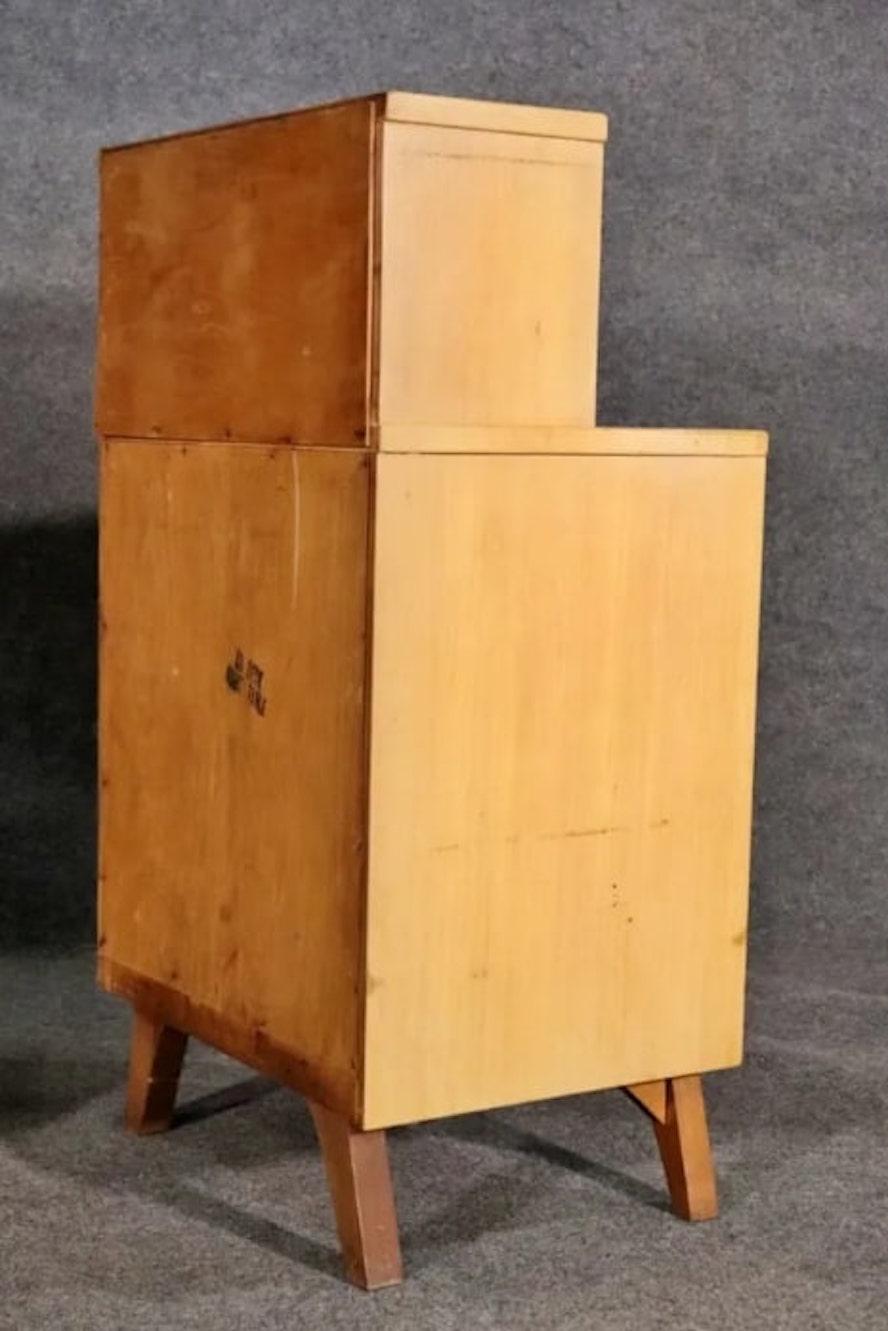 Johnson Carper 'Fashion Trend' Bedside Tables In Good Condition For Sale In Brooklyn, NY