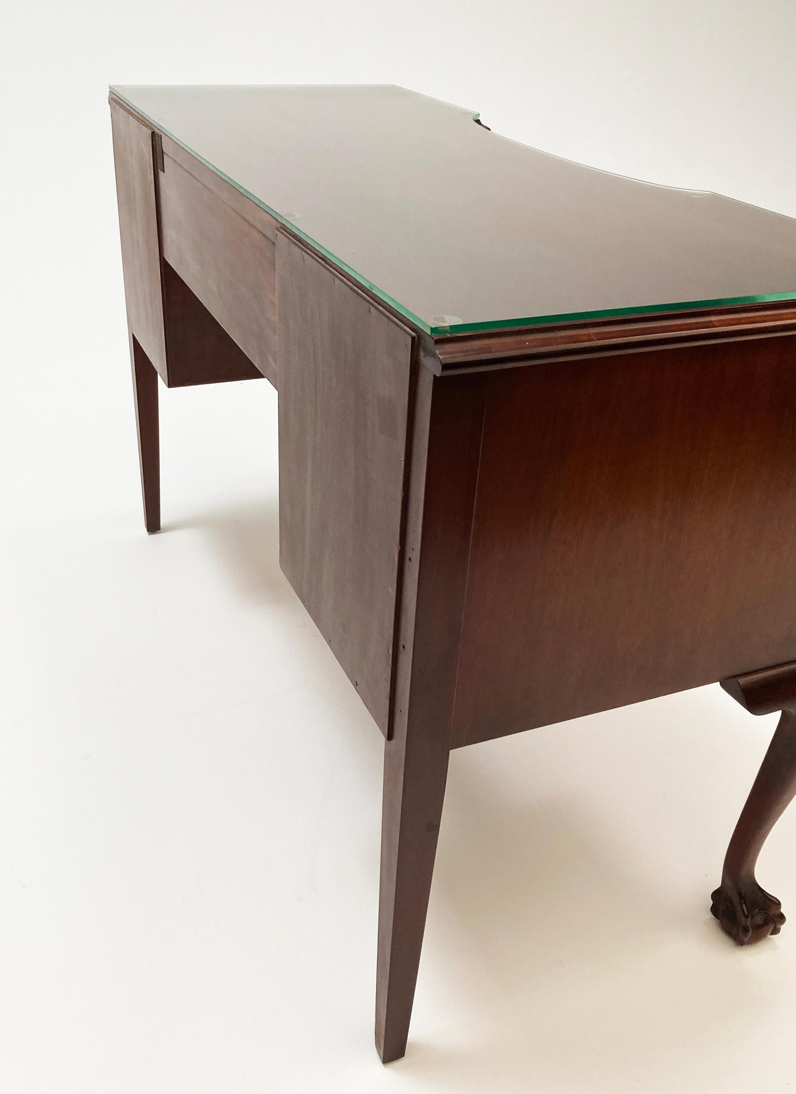 20th Century Johnson Furniture Company Chippendale Mahogany Writing Desk  For Sale