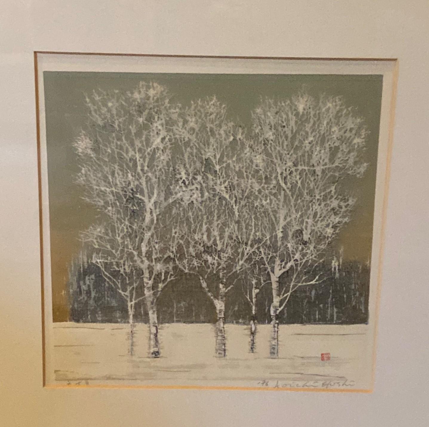 Showa Joichi Hoshi, japonais, gravure sur bois japonaise - Arbustes d'arbres en hiver, 1976 en vente