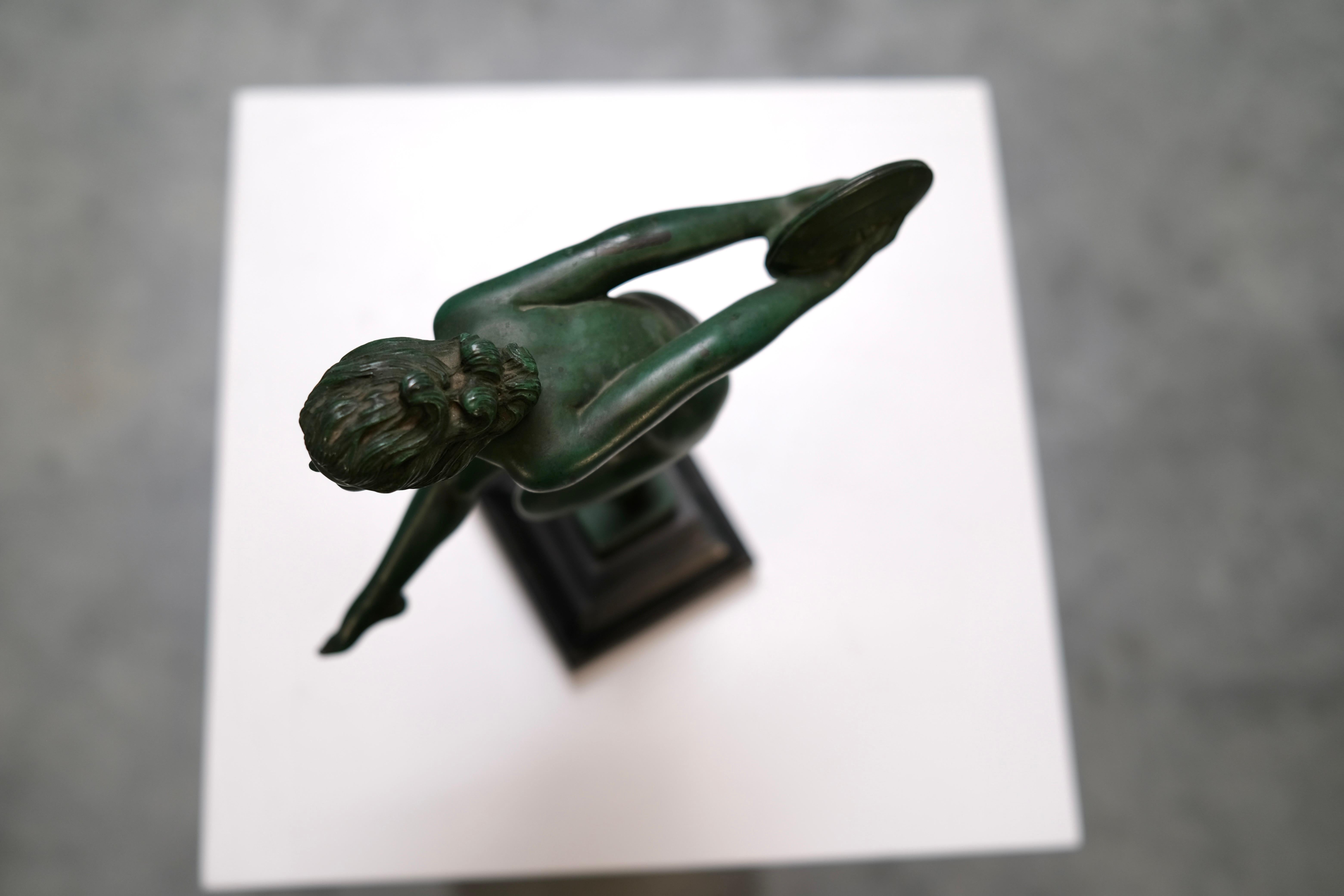 Joie French Art Deco Discus Dancer by Garcia for Max Le Verrier, France, 1940s For Sale 2