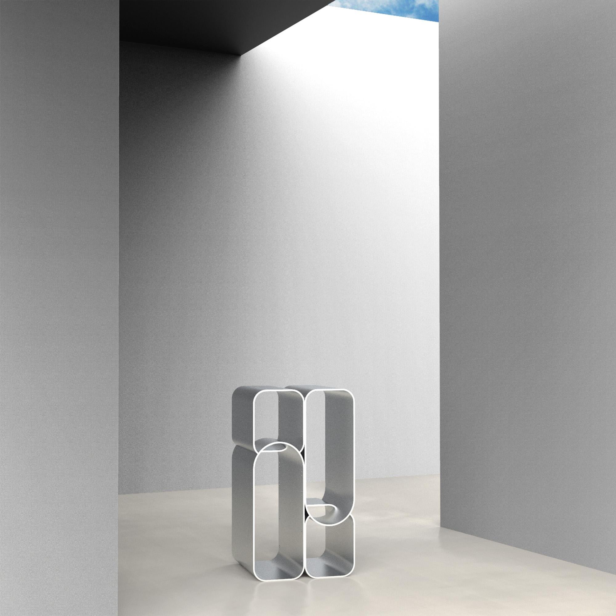 Gelenk, Konsole, pulverbeschichtetes Silber, von Kai Ming Yang, auf Bestellung gefertigt im Zustand „Neu“ im Angebot in Brooklyn, NY