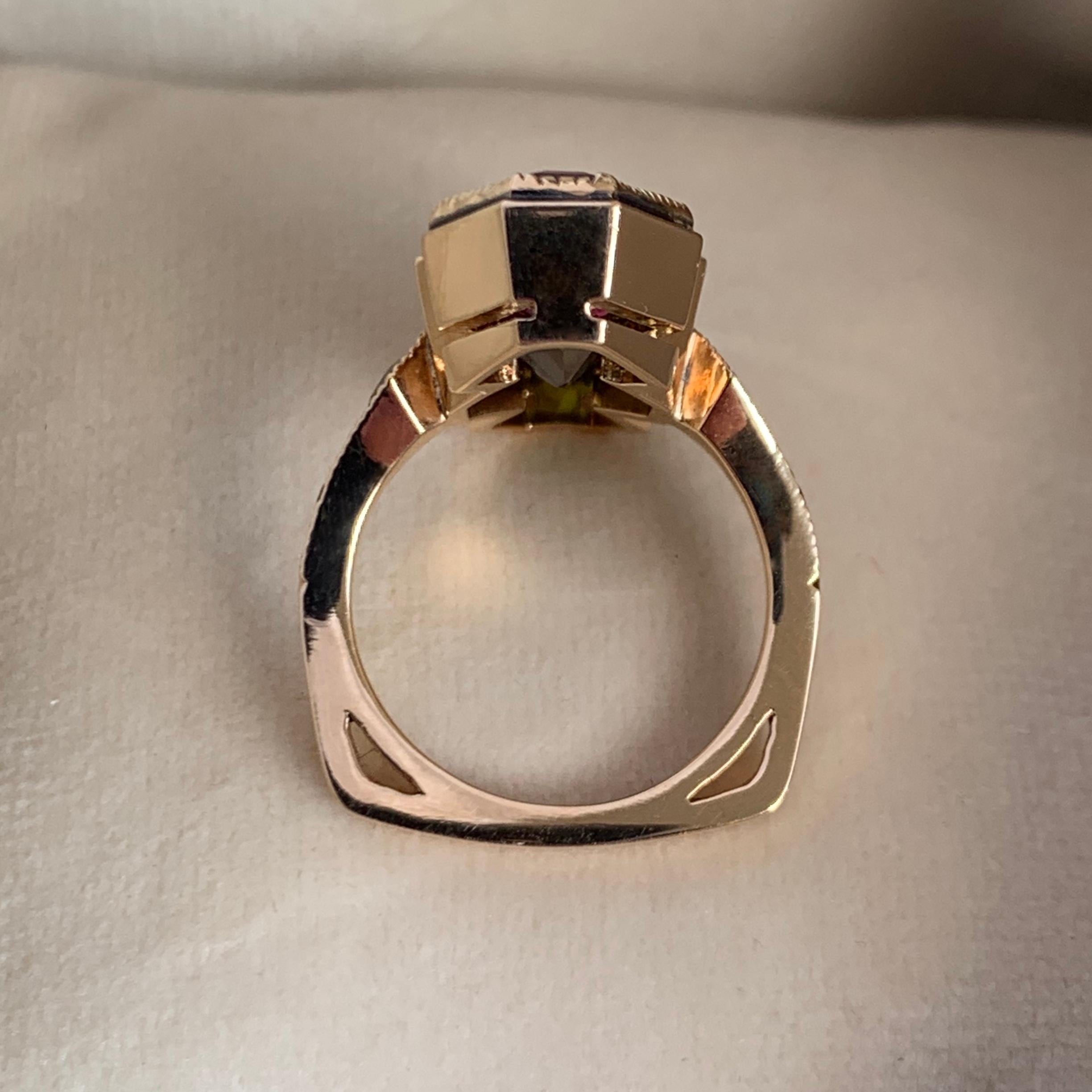 Contemporary Joke Quick 18K Rose Gold Hexagon Cut Millegrain Ring