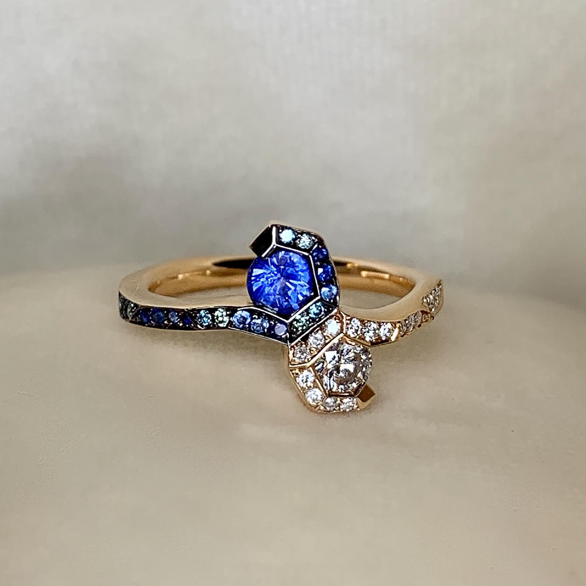 Joke Quick 18K Rose Gold Sapphire and Diamond Toi et Moi ring In New Condition In Antwerp, BE