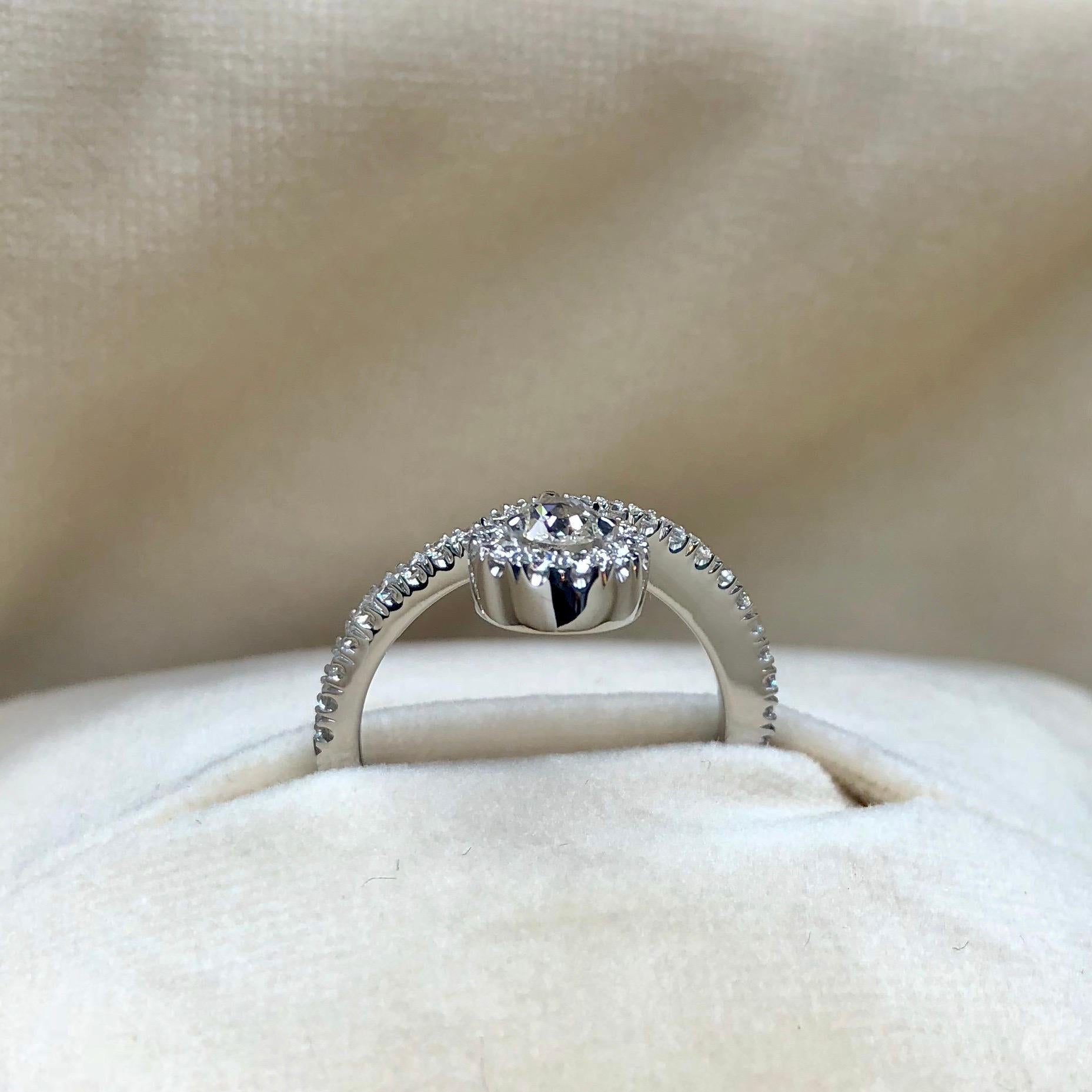 Joke Quick 18K White Gold Brilliant- and Rose-cut Diamond Engagement ring 3