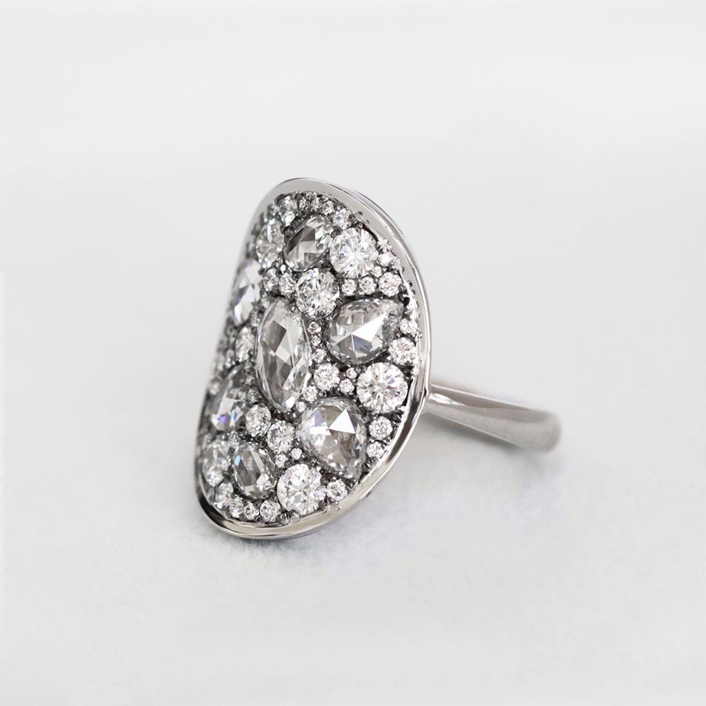 Joke Quick 3 Carat White Brilliant- and Rose-Cut Diamond White Gold Pave Ring In New Condition In Antwerp, BE