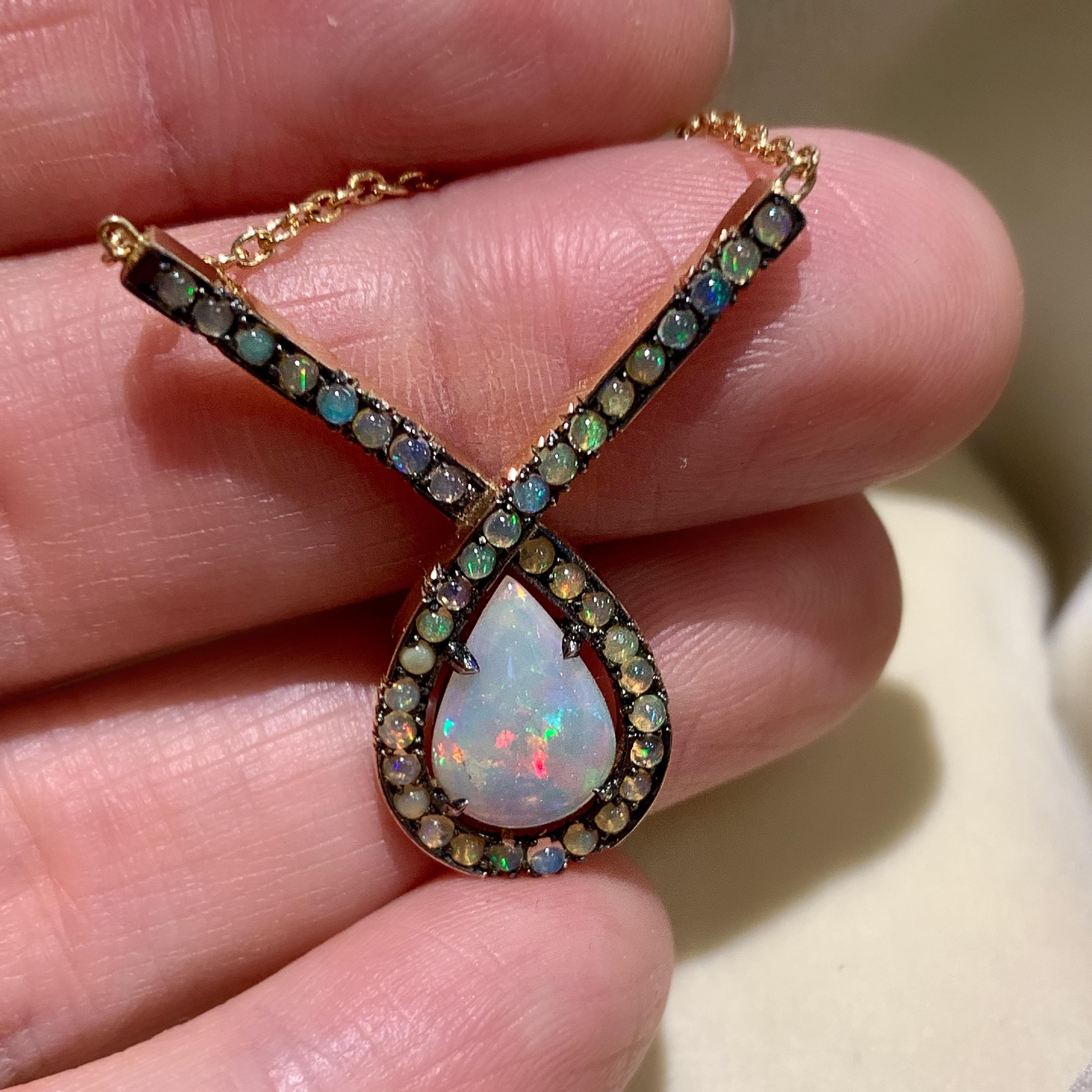 Joke Quick Black & Rose Gold Opal Pendant with Neclace In New Condition In Antwerp, BE