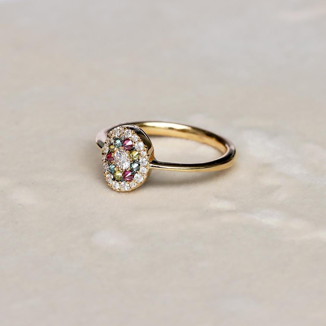 Joke Quick Double Halo White blue Pink Yellow Diamond Engagement Ring In New Condition For Sale In Antwerp, BE