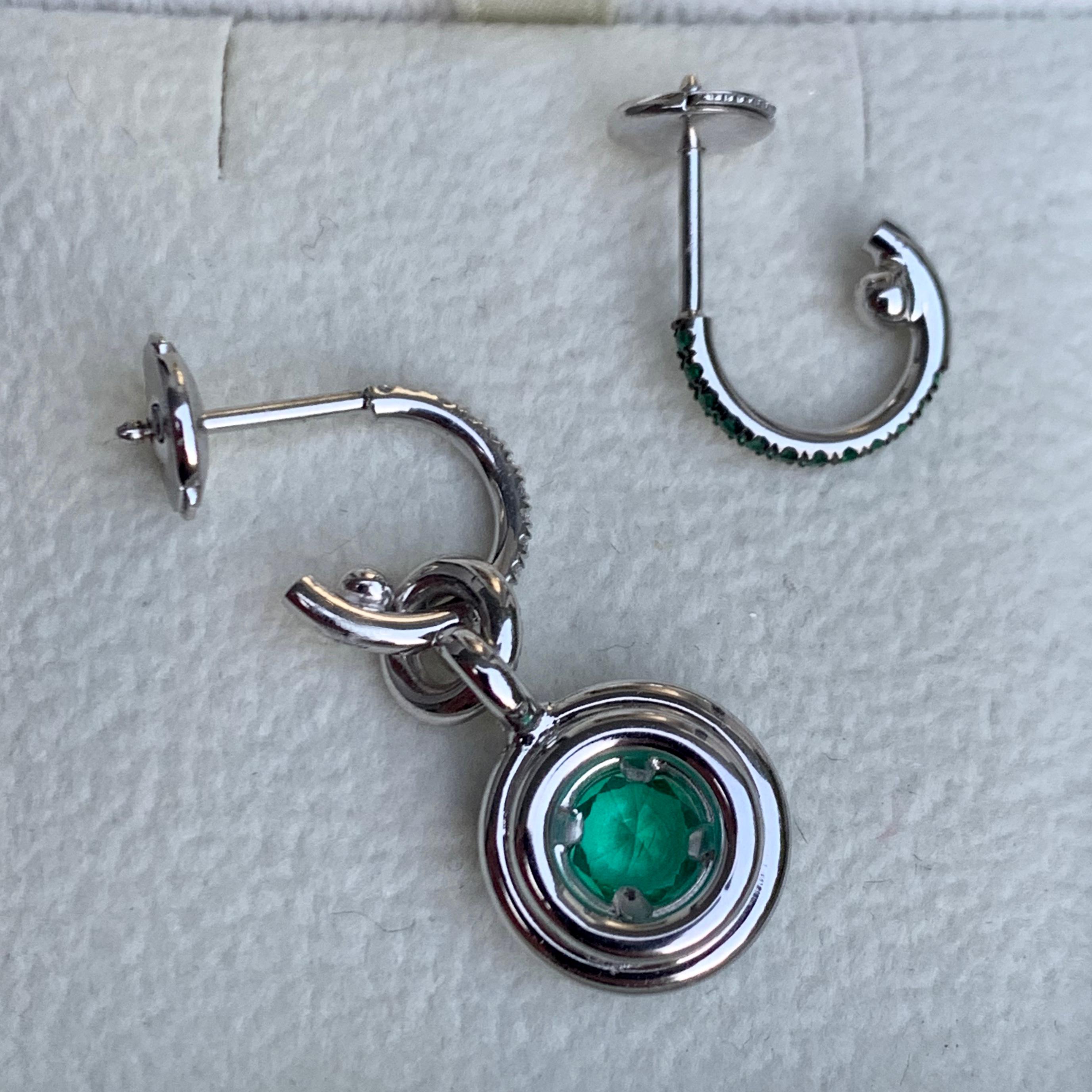 Joke Quick Handmade Mismatched Columbian Emerald and Diamond Earrings In New Condition In Antwerp, BE