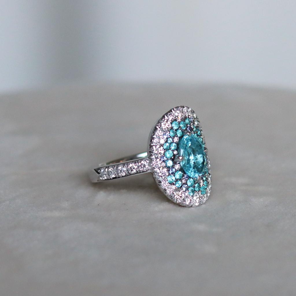 Joke Quick Neon Paraiba Tourmaline Diamond Unheated Blue Sapphire Ring In New Condition In Antwerp, BE