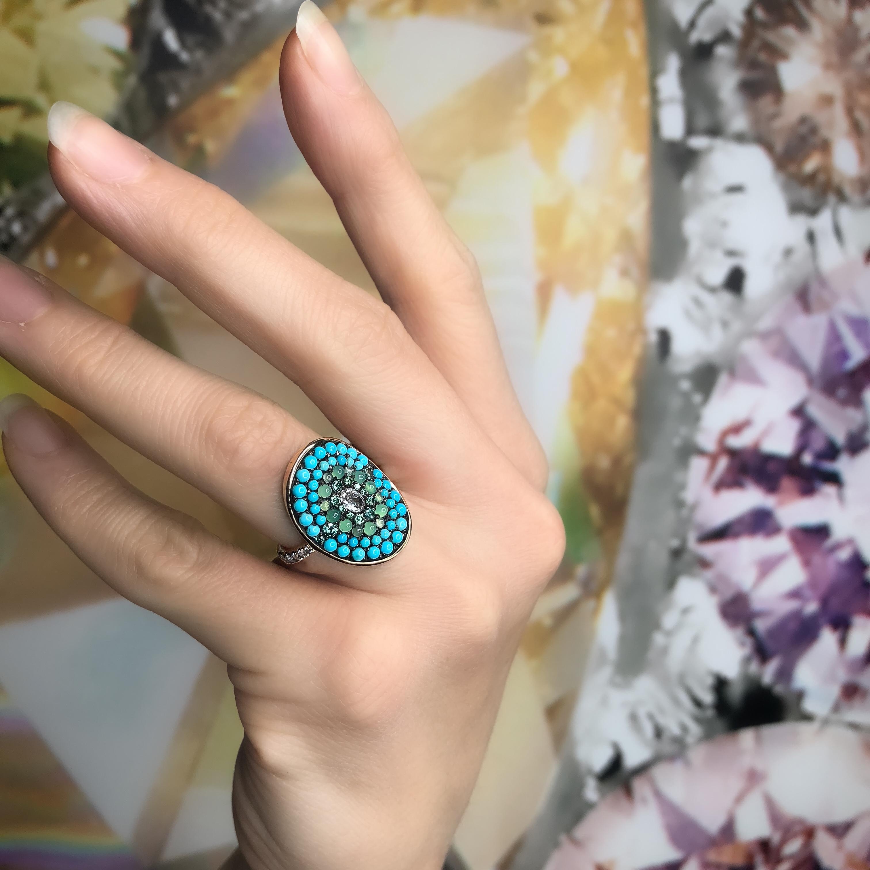 Joke Quick Turquoise, Chrysophrase & 0, 61 carat Diamond ring In New Condition In Antwerp, BE