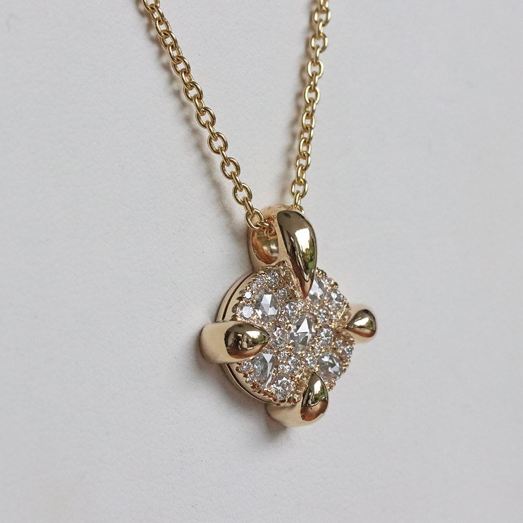 Joke Quick Yellow Gold White Brilliant- and Rose-Cut Diamond Pave Pendant  For Sale 8