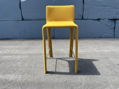 Taburetes de mostrador Joko Diseñados por Bartoli Design para Kristalia, Made in Italy