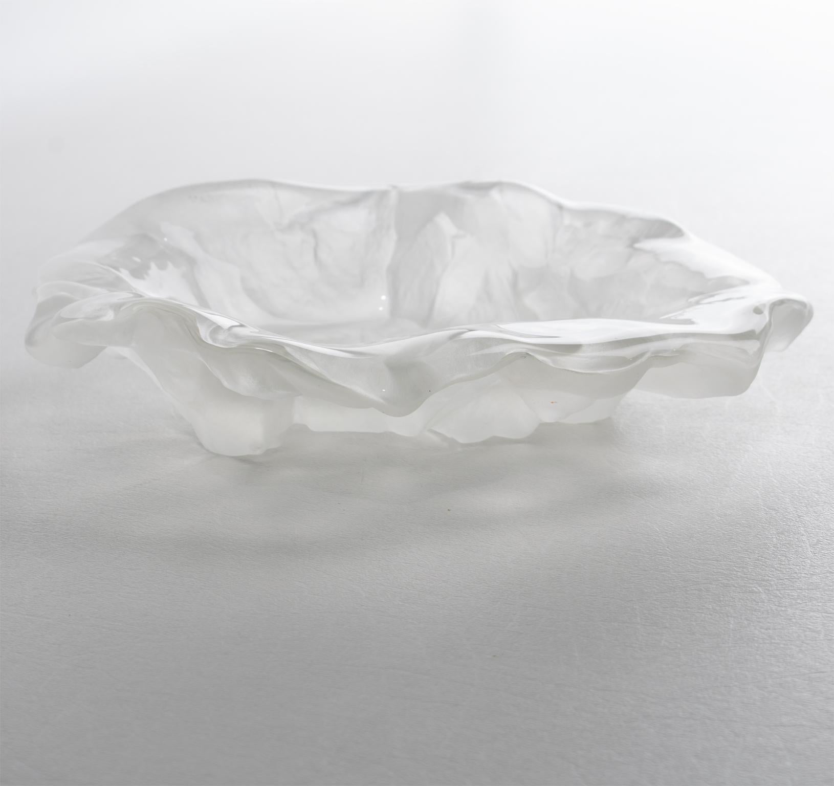 Jolanda Prinsen designed this stunning crystal cigar ashtray, bowl, or desk tidy for Walther Glas. The piece was crafted in Germany circa 2000. Around 2000, Walther Glas commissioned the Dutch artist Jolanda Prinsen to create a unique bowl. Prinsen