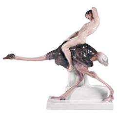 „Jolly Ride“ Akt auf Strauß, Porzellangruppe, Rosenthal Selb Deutschland, 1912-1914