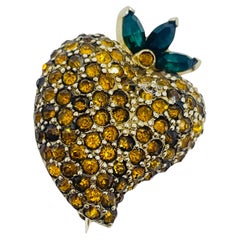 Jomaz, spilla vintage firmata con strass in tonalità oro, con fragola, di design