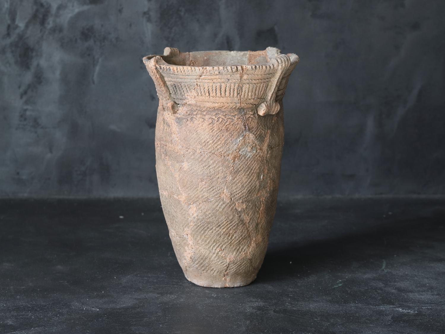 Jomon Pottery Deep Bowl /Antique Japanese vase/c. 14, 000–300 BC/Wabi-sabi For Sale 2