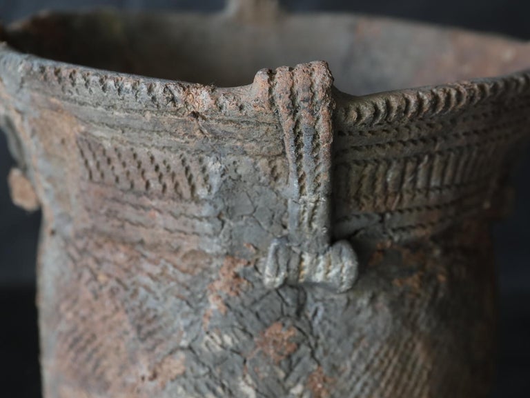 Jomon Pottery Deep Bowl /Antique Japanese vase/c. 14,000300 BC/Wabisabi For Sale at 1stDibs