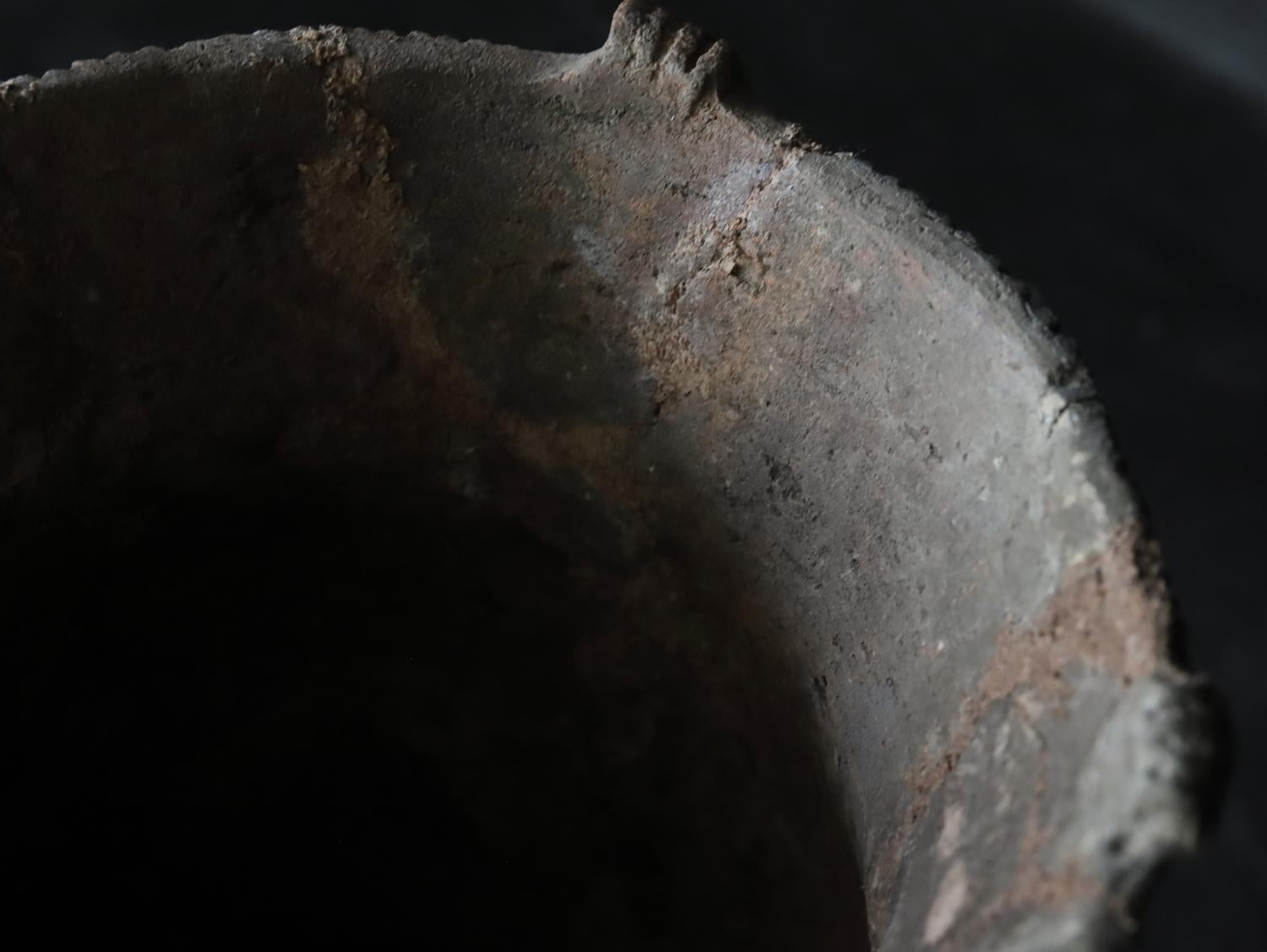 Jomon Pottery Deep Bowl /Antique Japanese vase/c. 14, 000–300 BC/Wabi-sabi For Sale 10